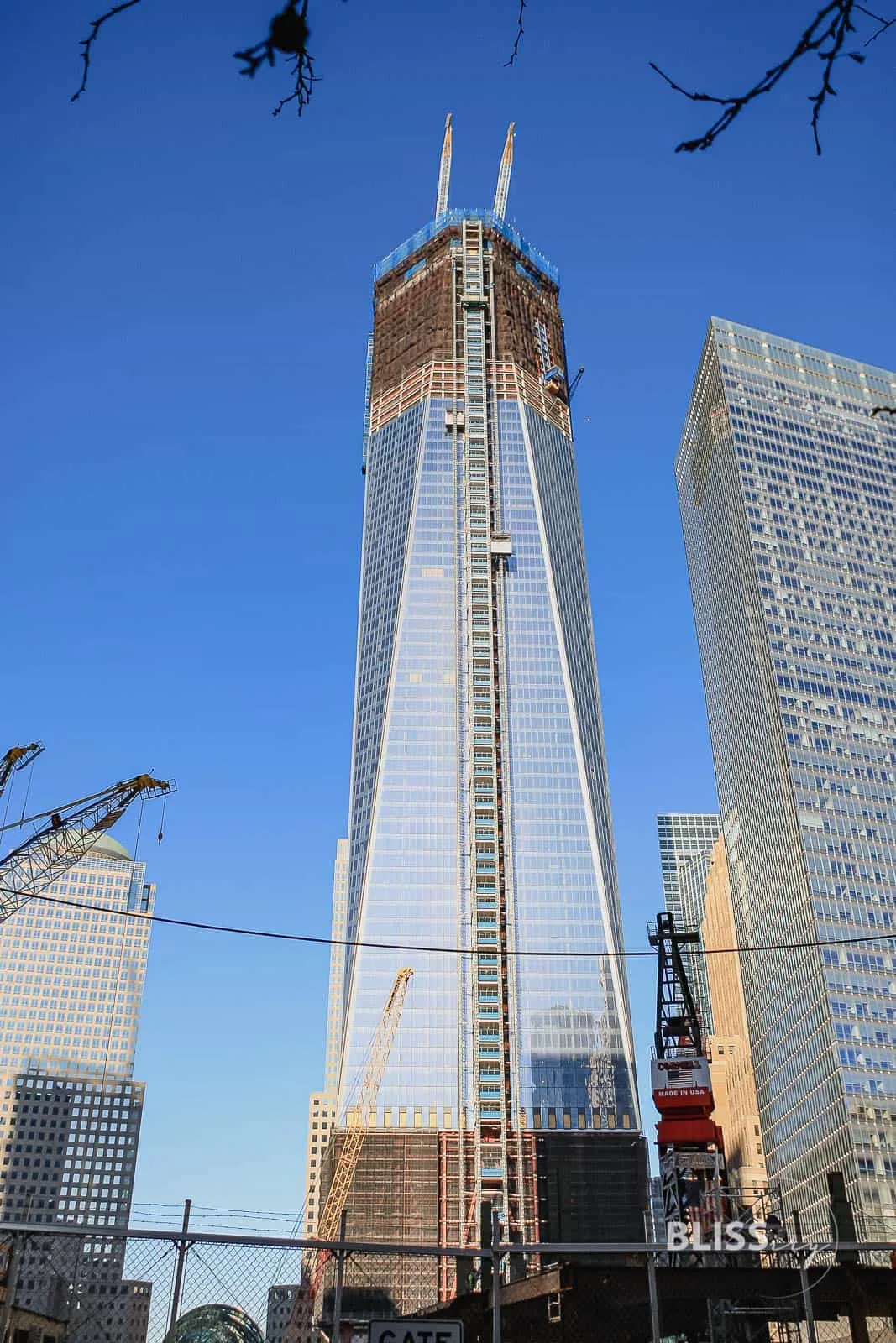 Sehenswürdigkeiten New York City - 911 Memorial Gedenkstätte World Trade Center 9/11 Memorial New York - Twin Towers - by day WTC