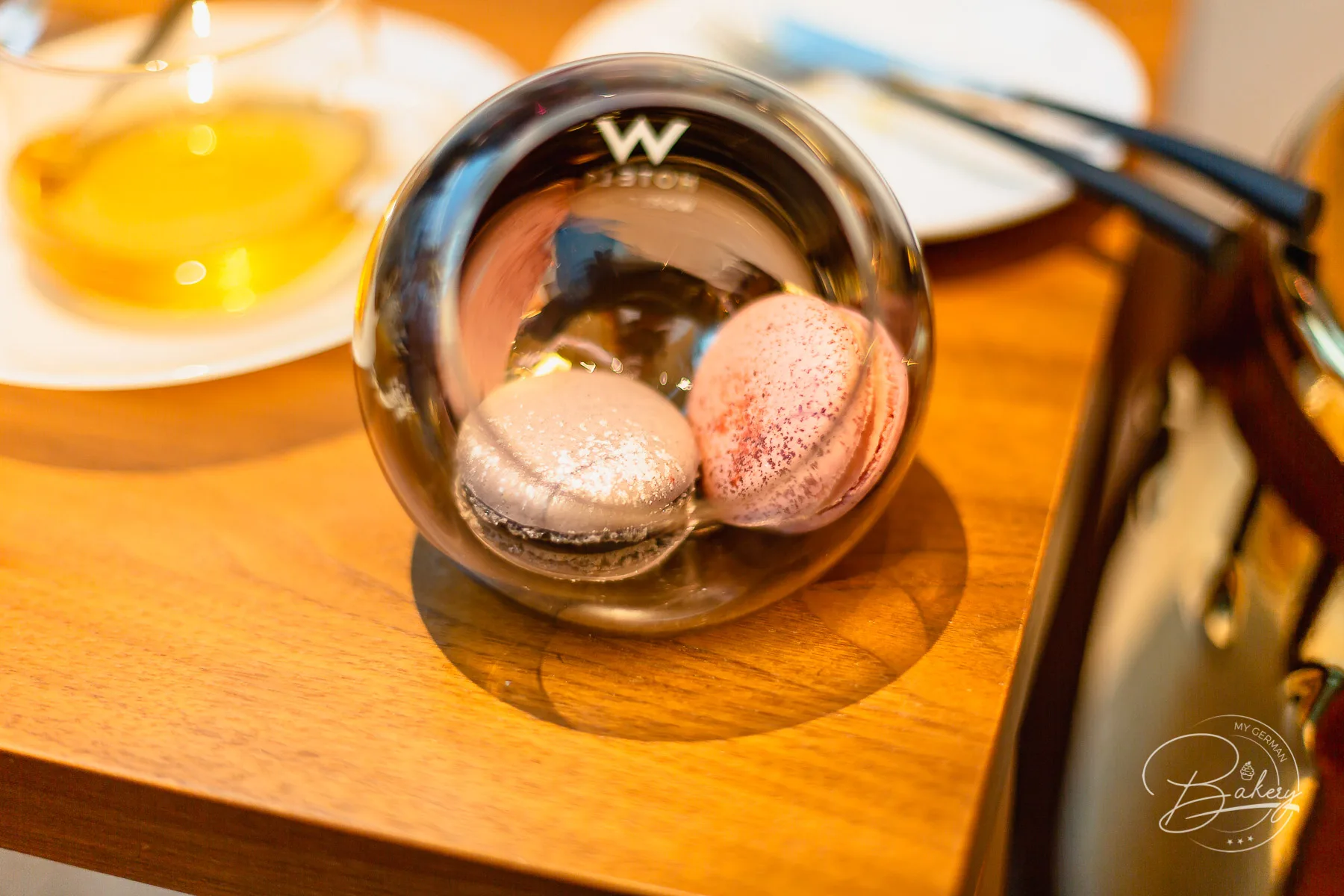 Traditionelle Teezeremonie - High Tea Ceremony - WooBar Singapore - W Hotel Sentosa Island - Erlebnis und Ablauf einer traditionellen Teezeremonie oder einer High Tea Ceremony in Asien. Erfahrung in der Woo Bar in Singapur im W Hotel