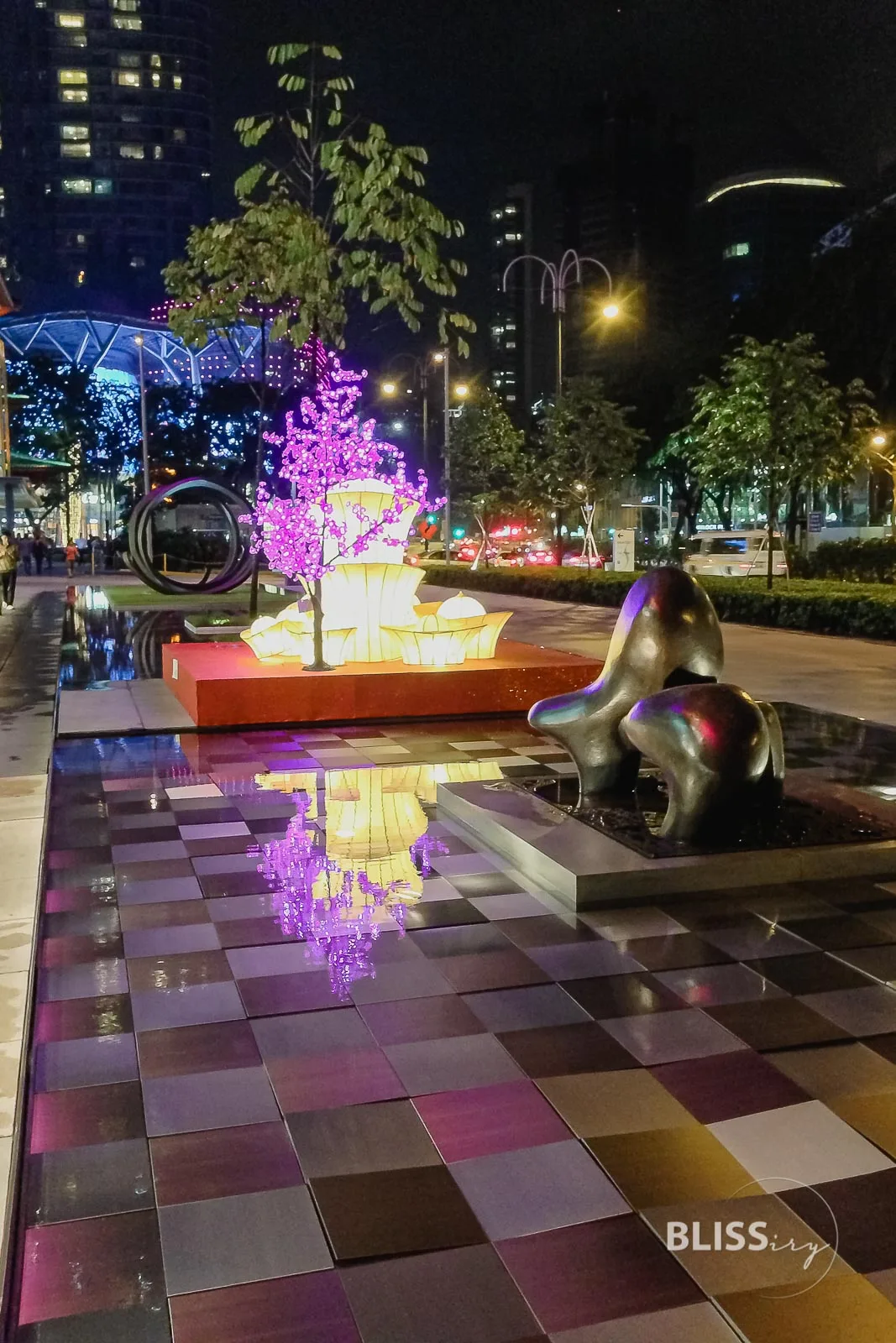 Sehenswürdigkeiten Singapur Orchard Road Shopping mit ION Center