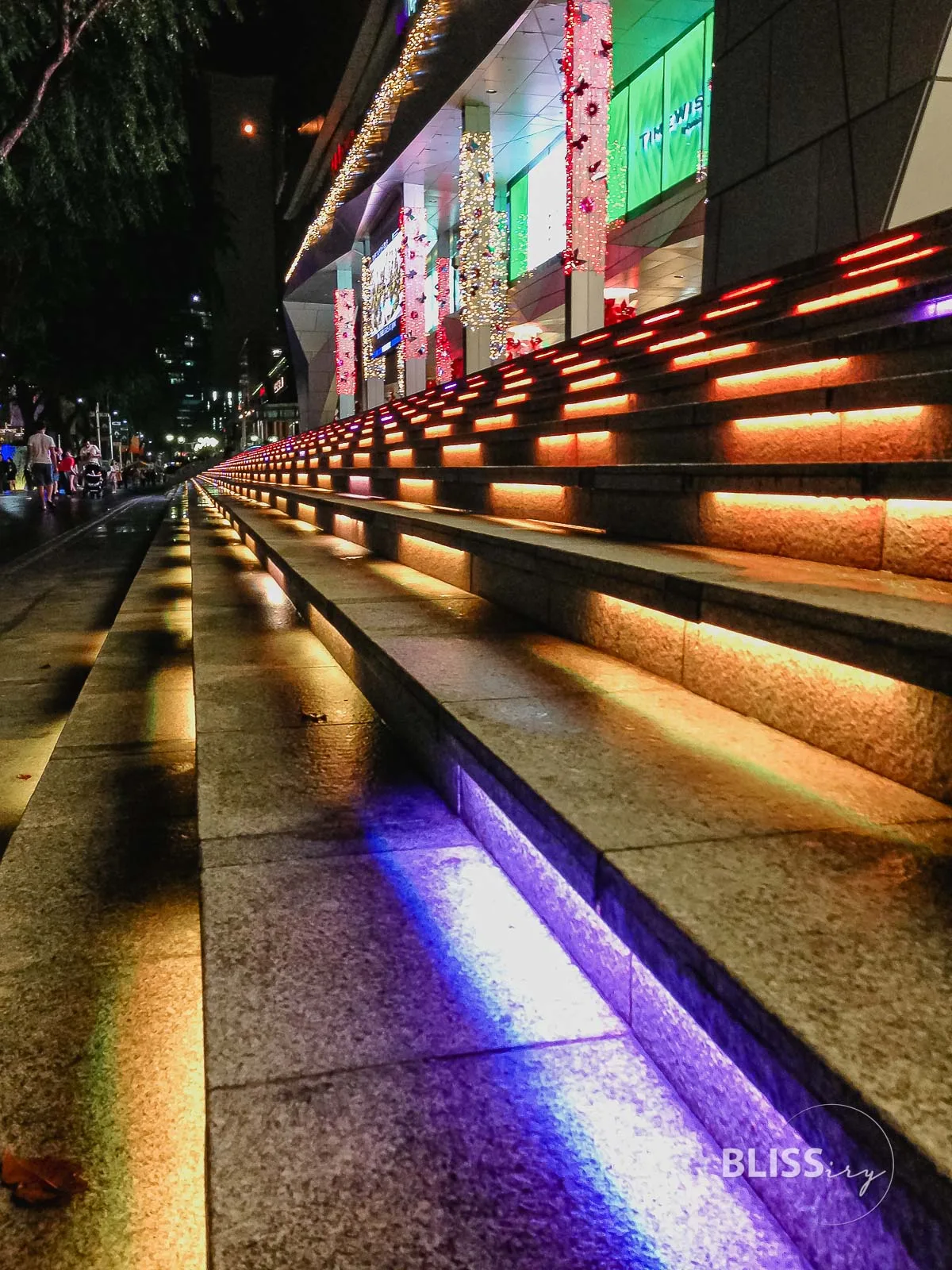 Sehenswürdigkeiten Singapur Orchard Road Shopping mit ION Center