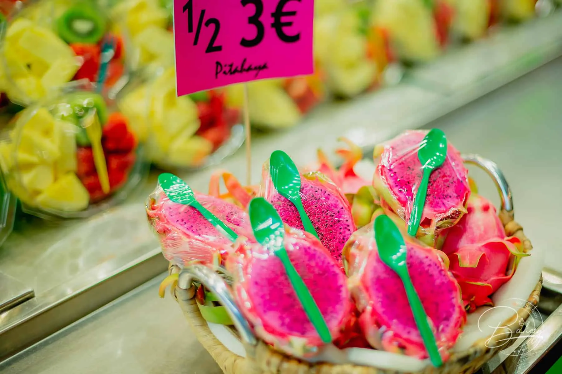 Mercado de la Boqueria - Barcelona Markt auf La Rambla - Der Mercado de la Boqueria ist ein Obstmarkt, Gemüsemarkt, Markt für Fisch und Fleisch in Barcelona. Markthalle Las Ramblas Sehenswürdigkeit - Obst- und Gemüsemarkt in Barcelona - Mercat de Boqueria
