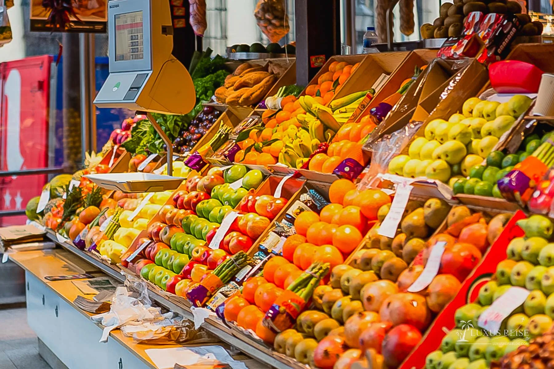 Mercado de San Miguel - Madrid, Spanien - Tapas, Bars und Entertainment