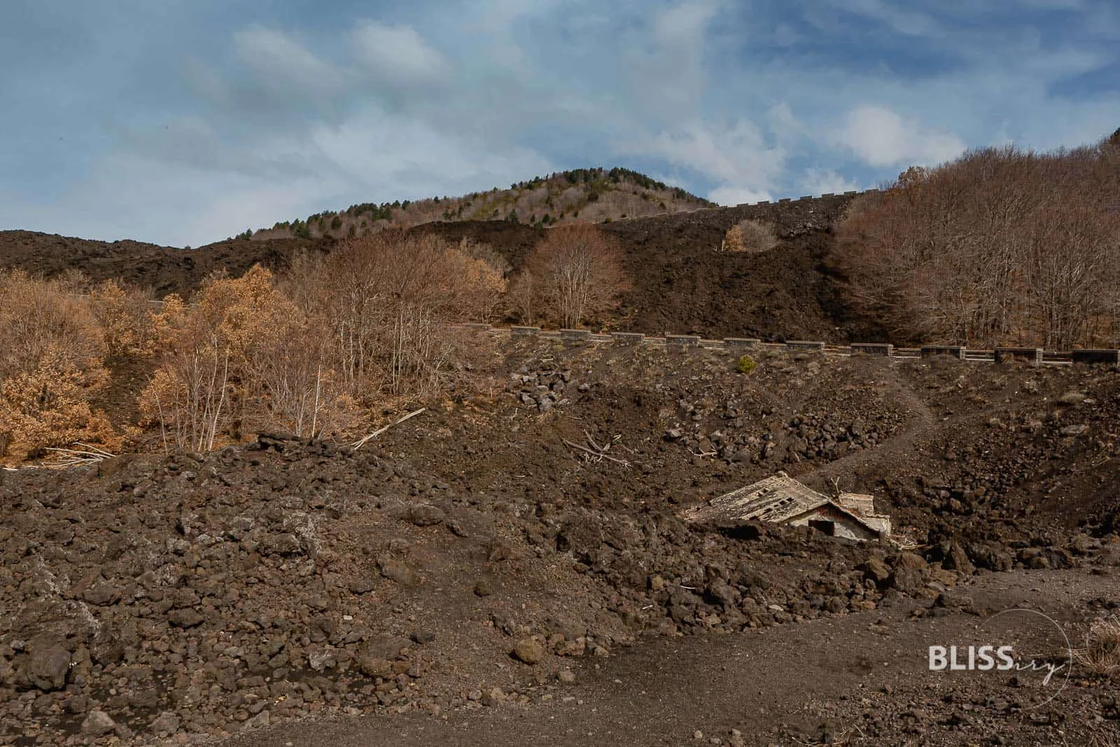 Reisetipps Vulkan Ätna auf Sizilien - Sehenswürdigkeit mit Kraterrand und Unimog Tour am Etna