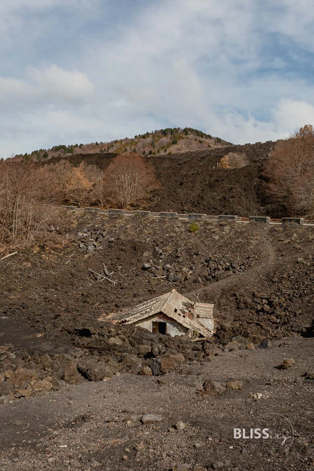 Reisetipps Vulkan Ätna auf Sizilien - Sehenswürdigkeit mit Kraterrand und Unimog Tour am Etna