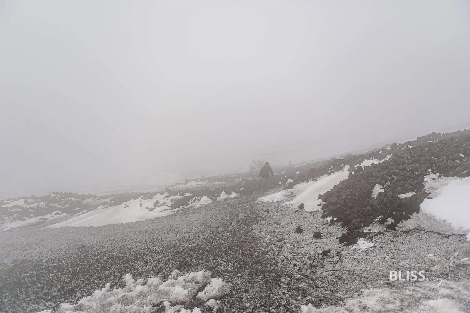 Reisetipps Vulkan Ätna auf Sizilien - Sehenswürdigkeit mit Kraterrand und Unimog Tour am Etna