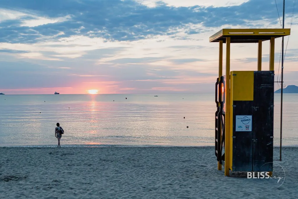 Spanien- Alcudia - Sonnenaufgang am Strand von Mallorca - Mittelmeer