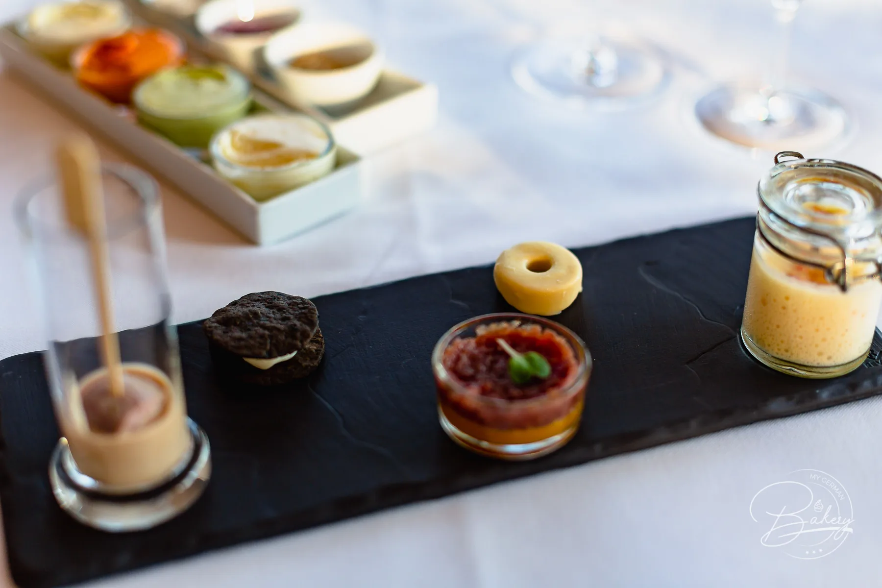 Restaurant Es Fum - Rafael Sanchez - Gourmet Restaurant - Mardavall - St. Regis Mardavall Hotel Mallorca Spanien - Restaurant Es Fum von Michelin-Sternekoch Rafael Sanchez im St. Regis Hotel Mardavall Mallorca bietet eine tolle Aussicht, Gourmet-Erlebnisse