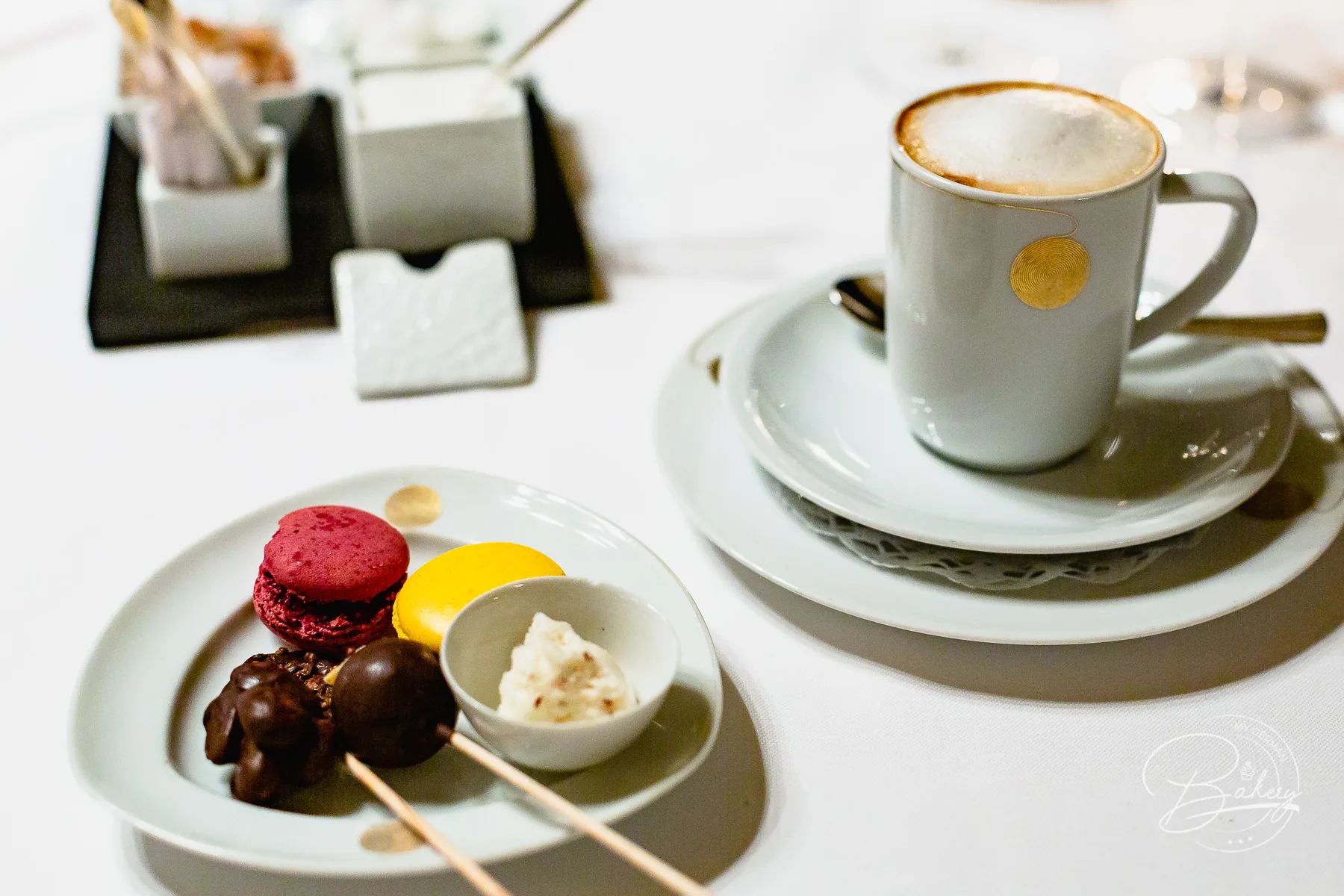 Restaurant Es Fum - Rafael Sanchez - Gourmet Restaurant - Mardavall - St. Regis Mardavall Hotel Mallorca Spanien - Restaurant Es Fum von Michelin-Sternekoch Rafael Sanchez im St. Regis Hotel Mardavall Mallorca bietet eine tolle Aussicht, Gourmet-Erlebnisse