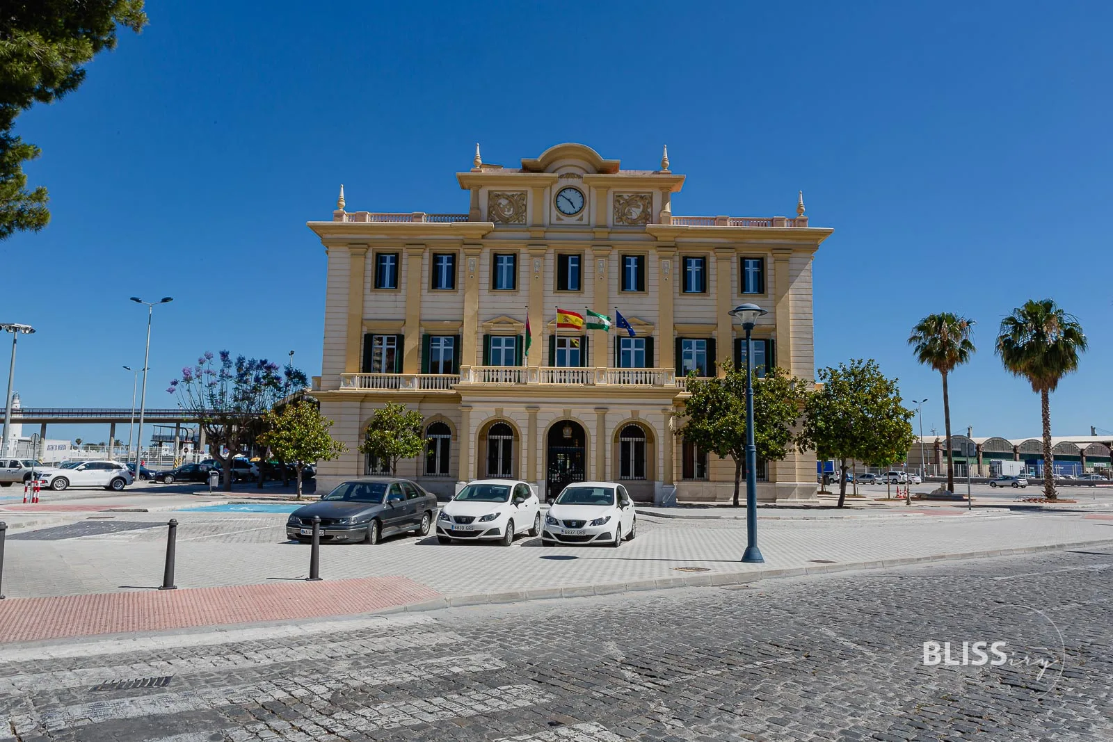 Malaga Sehenswürdigkeiten Top 10 mit Stadtbesichtigung in Andalusien. Pablo Picasso Museum, Alcazaba Festung, Kathedrale von Malaga