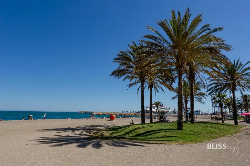 Malaga Sehenswürdigkeiten Top 10 mit Stadtbesichtigung in Andalusien. Pablo Picasso Museum, Alcazaba Festung, Kathedrale von Malaga