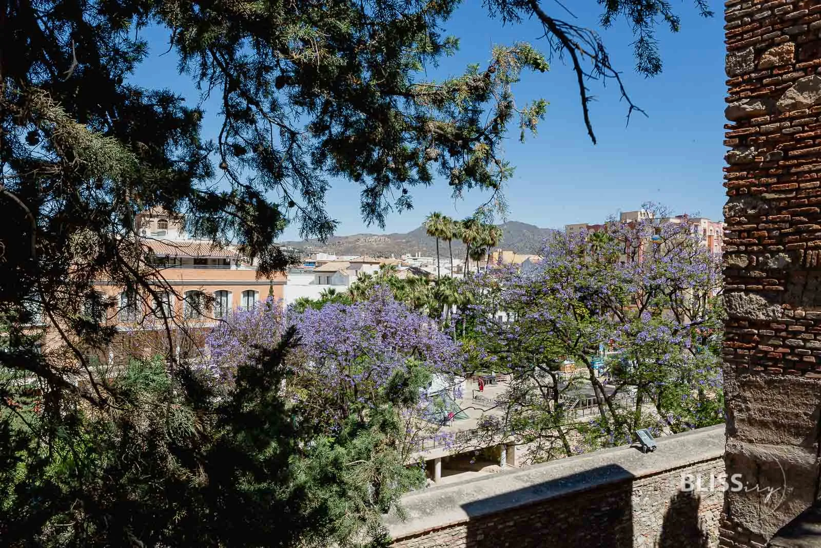 Malaga Sehenswürdigkeiten Top 10 mit Stadtbesichtigung in Andalusien. Pablo Picasso Museum, Alcazaba Festung, Kathedrale von Malaga
