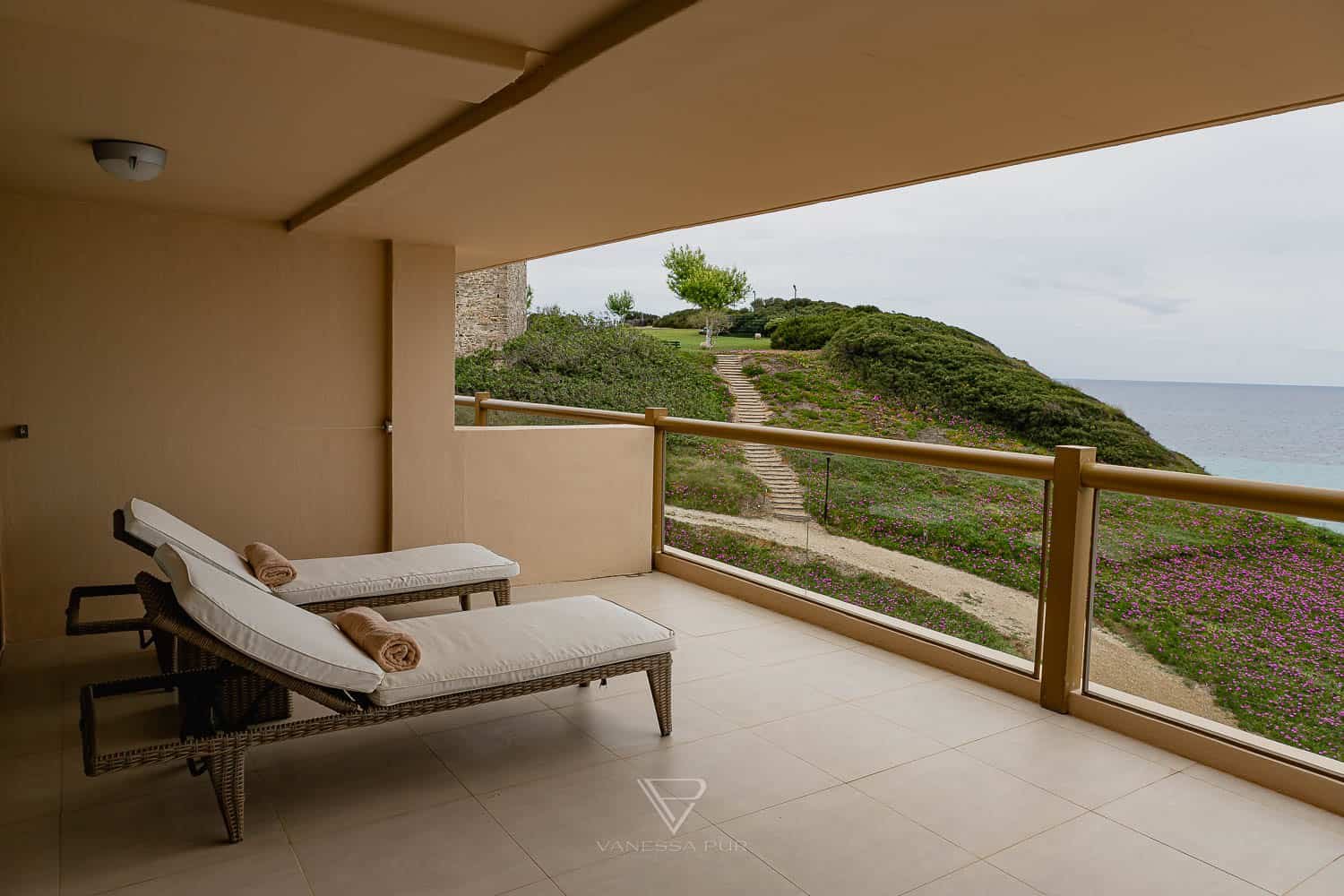 Hotel SANI Resort Griechenland - Hoteleindruck & Erfahrung - Luxushotel SANI Resort Griechenland - Hotelbewertung und Erfahrung auf dem griechischen Festland - 800 Zimmer, 17 Restaurants, 1500m Strand,