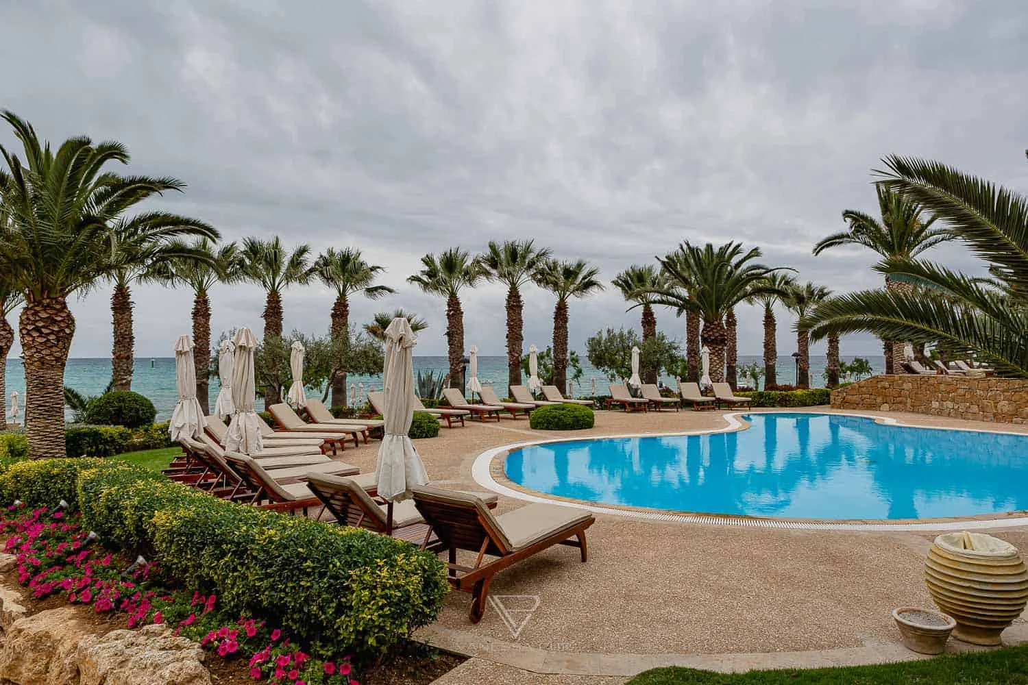 Hotel SANI Resort Griechenland - Hoteleindruck & Erfahrung - Luxushotel SANI Resort Griechenland - Hotelbewertung und Erfahrung auf dem griechischen Festland - 800 Zimmer, 17 Restaurants, 1500m Strand,