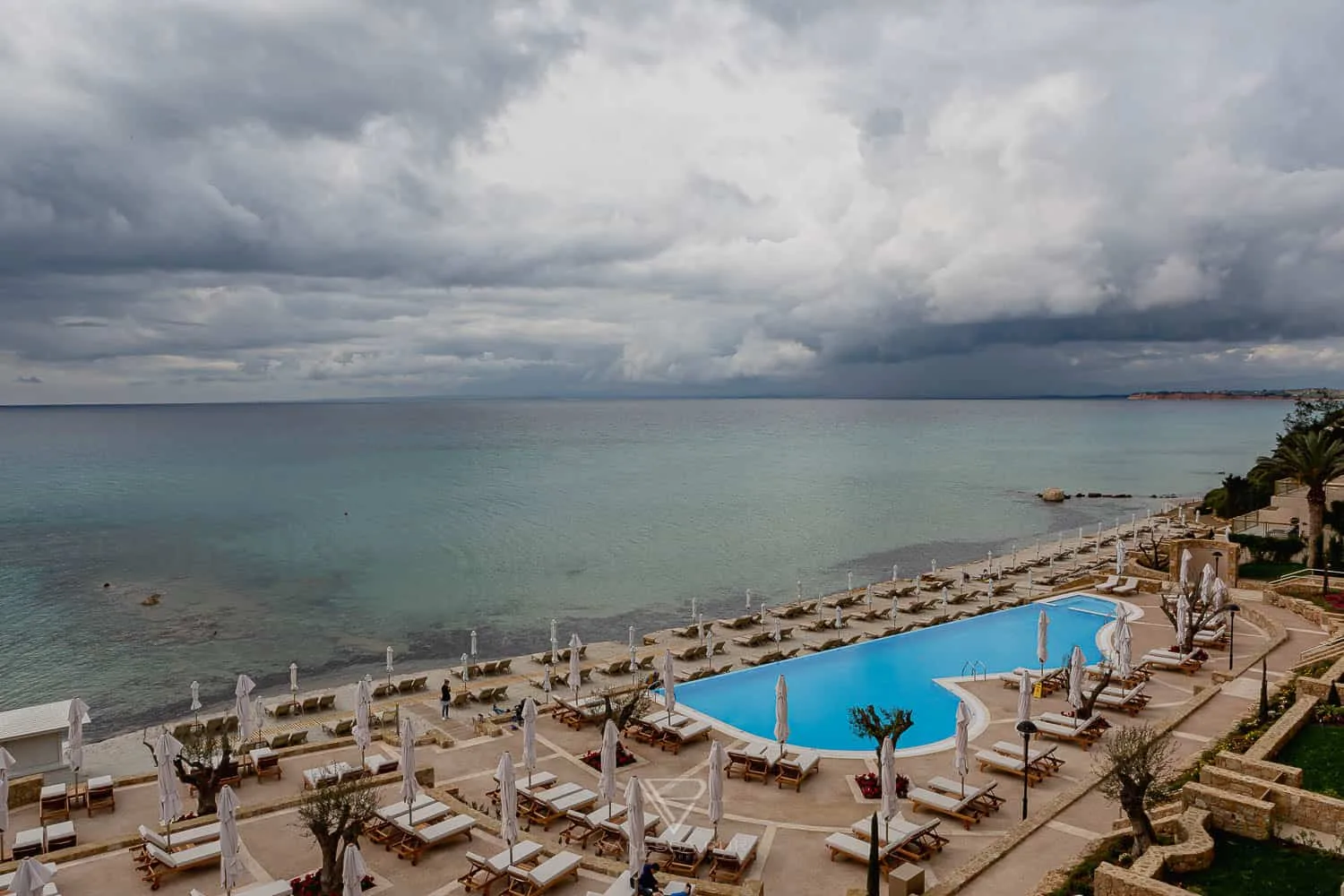 Hotel SANI Resort Griechenland - Hoteleindruck & Erfahrung - Luxushotel SANI Resort Griechenland - Hotelbewertung und Erfahrung auf dem griechischen Festland - 800 Zimmer, 17 Restaurants, 1500m Strand,