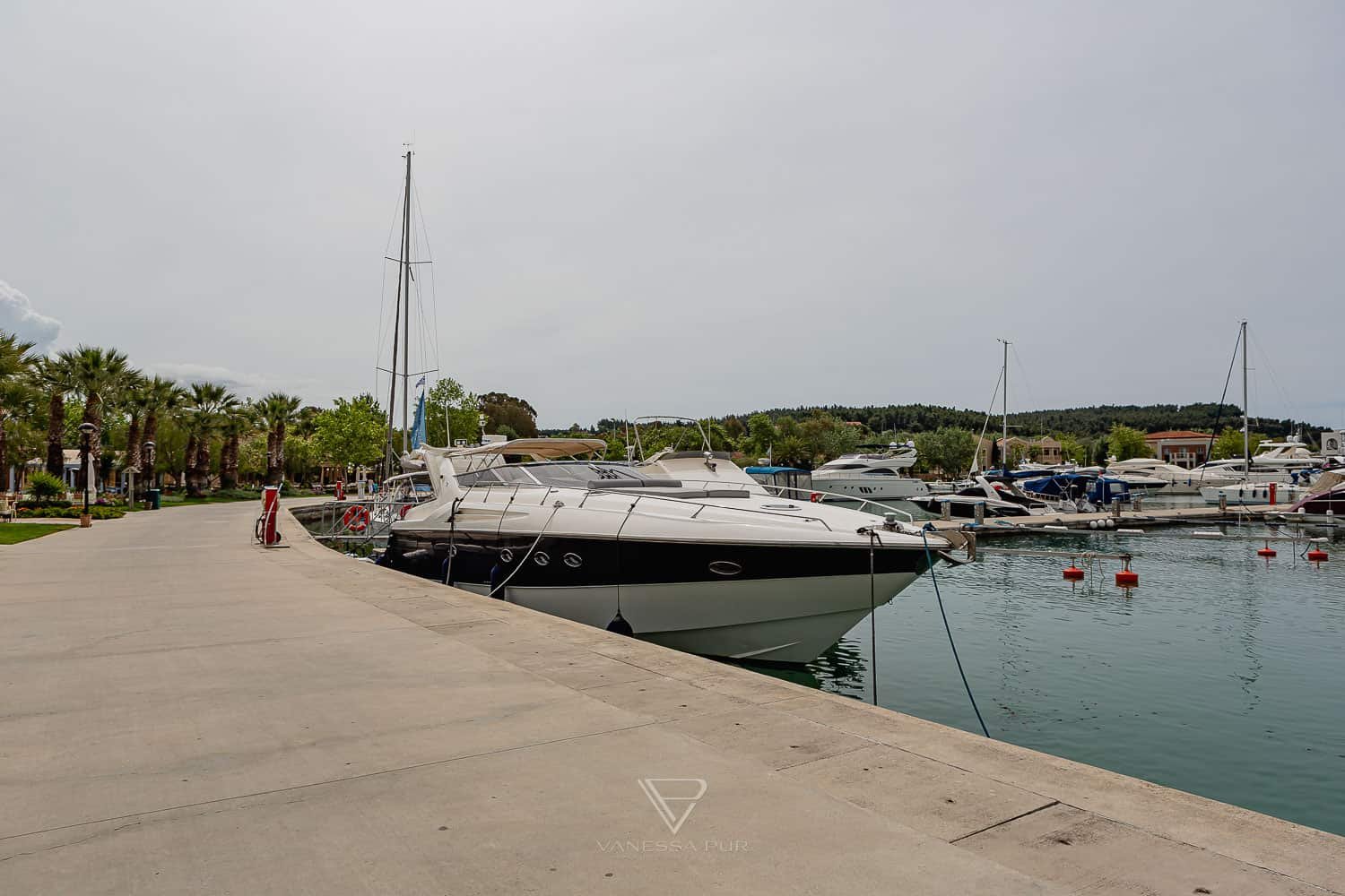 Hotel SANI Resort Griechenland - Hoteleindruck & Erfahrung - Luxushotel SANI Resort Griechenland - Hotelbewertung und Erfahrung auf dem griechischen Festland - 800 Zimmer, 17 Restaurants, 1500m Strand,