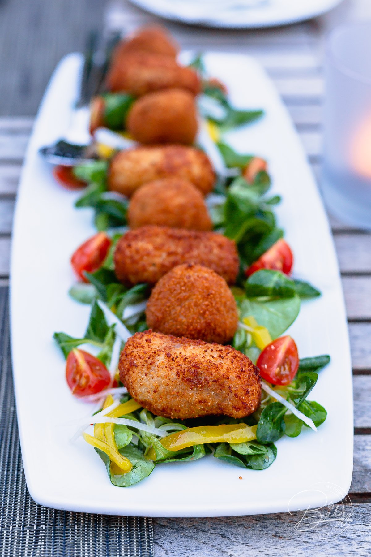 Restaurant La Bodega del Green - Tapas Restaurant auf Mallorca Palma am Golfplatz und Pool - "La Bodega del Green" auf Mallorca mit direkter Anbindung an den ältesten Golfplatz die perfekte Dinner-Location für ein schönes Abendessen mit Kroketten, Croquetas im Golfhotel Arabella Sheraton