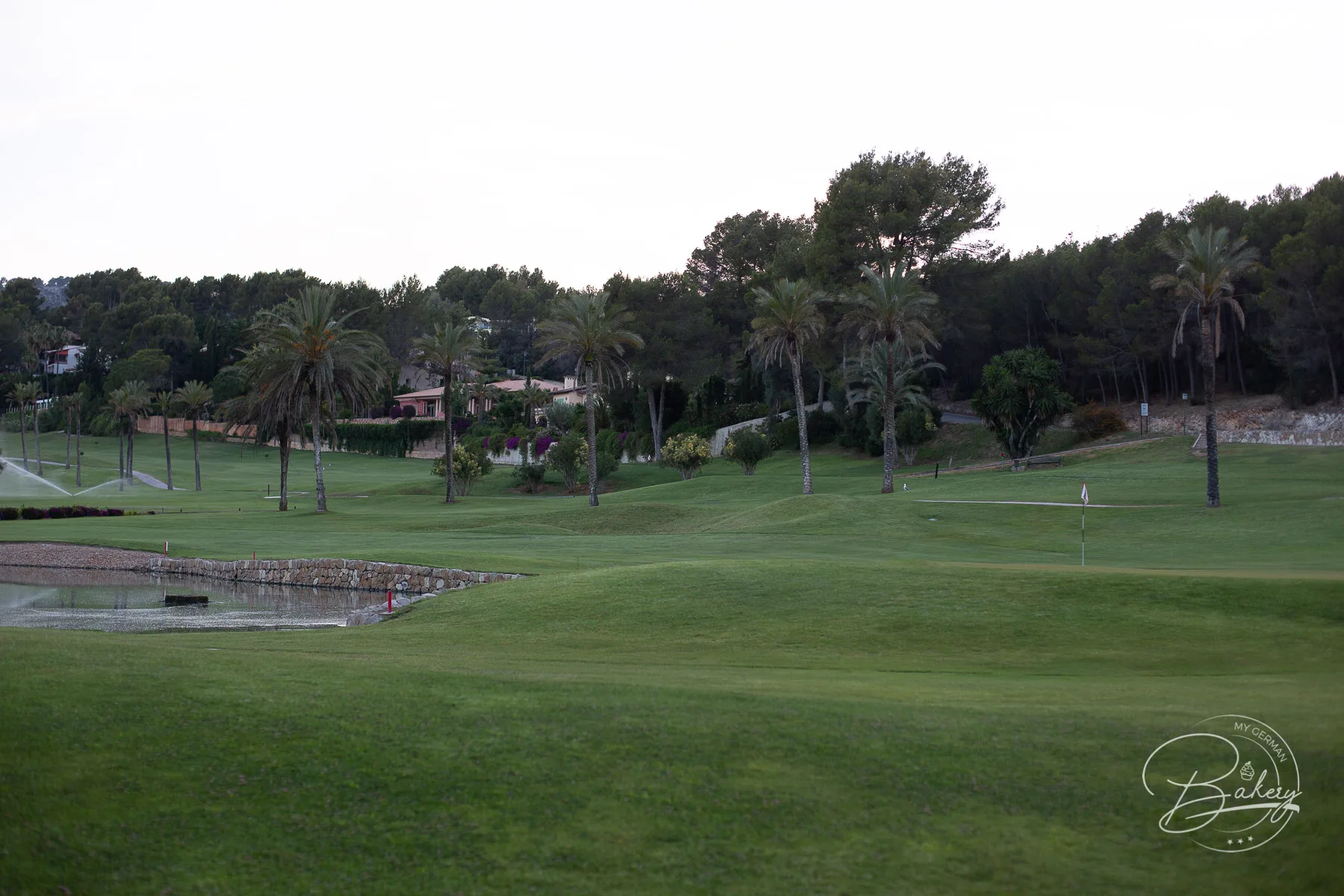 Restaurant La Bodega del Green - Tapas Restaurant auf Mallorca Palma am Golfplatz und Pool - "La Bodega del Green" auf Mallorca mit direkter Anbindung an den ältesten Golfplatz die perfekte Dinner-Location für ein schönes Abendessen mit Kroketten, Croquetas im Golfhotel Arabella Sheraton