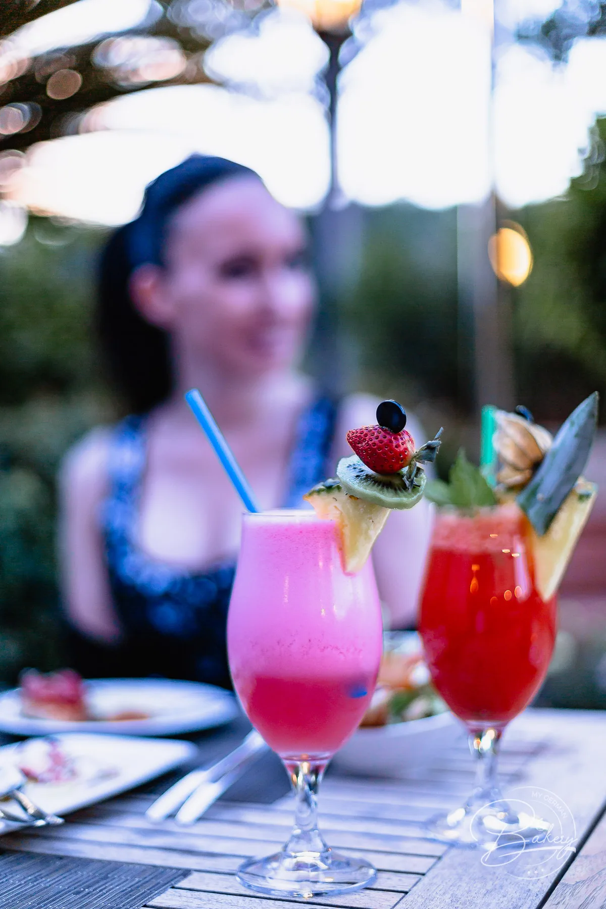 Vanessa Pur - Restaurant La Bodega del Green - Tapas Restaurant auf Mallorca Palma am Golfplatz und Pool - "La Bodega del Green" auf Mallorca mit direkter Anbindung an den ältesten Golfplatz die perfekte Dinner-Location für ein schönes Abendessen mit Kroketten, Croquetas im Golfhotel Arabella Sheraton
