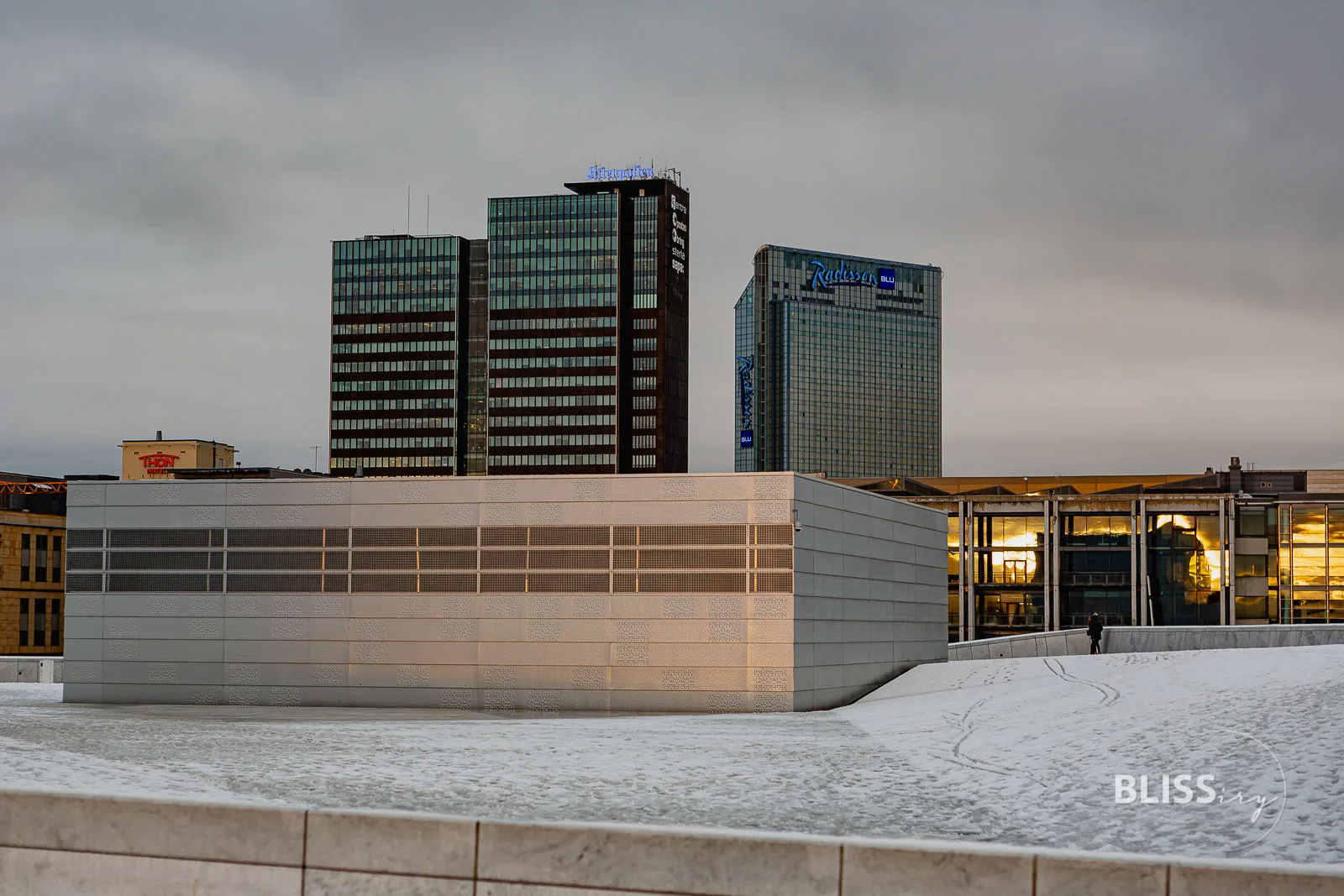 Oslo Sehenswürdigkeiten Top 10 - Reisetipps Norwegen - Oper, Skisprung Schanze Holmenkollen, Festung, Bootsfahrt Inseln, Museum, Friedensnobelpreis