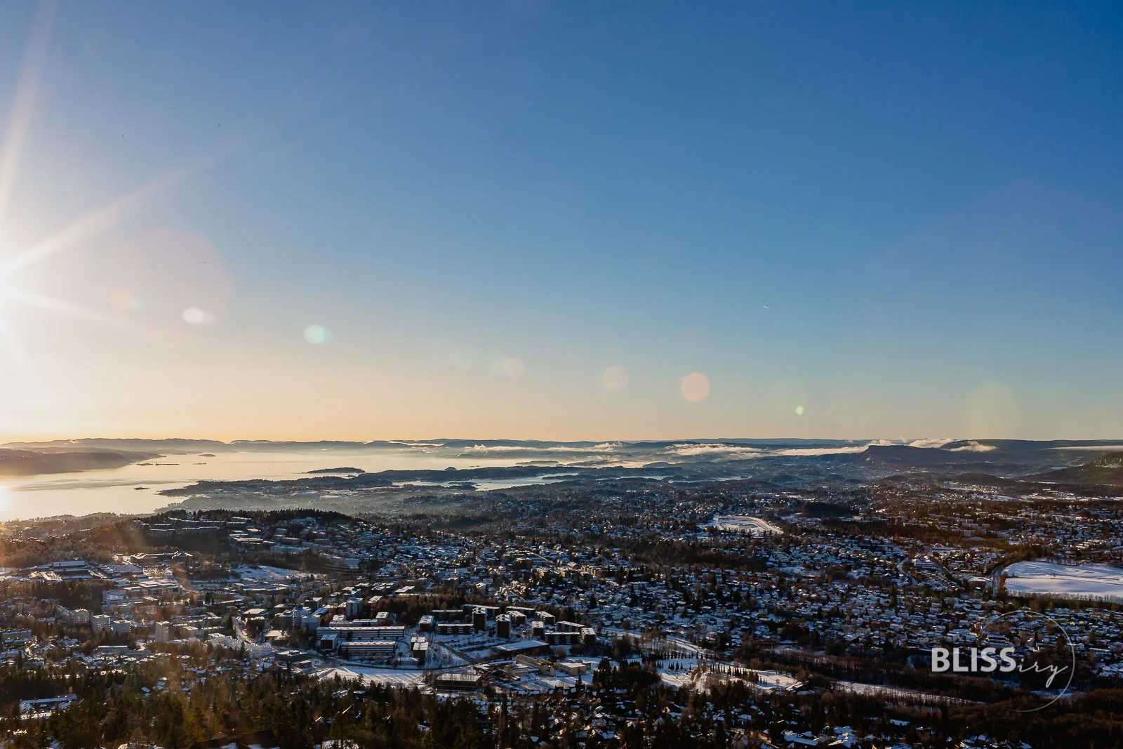 Oslo Sehenswürdigkeiten Top 10 - Reisetipps Norwegen - Oper, Skisprung Schanze Holmenkollen, Festung, Bootsfahrt Inseln, Museum, Friedensnobelpreis