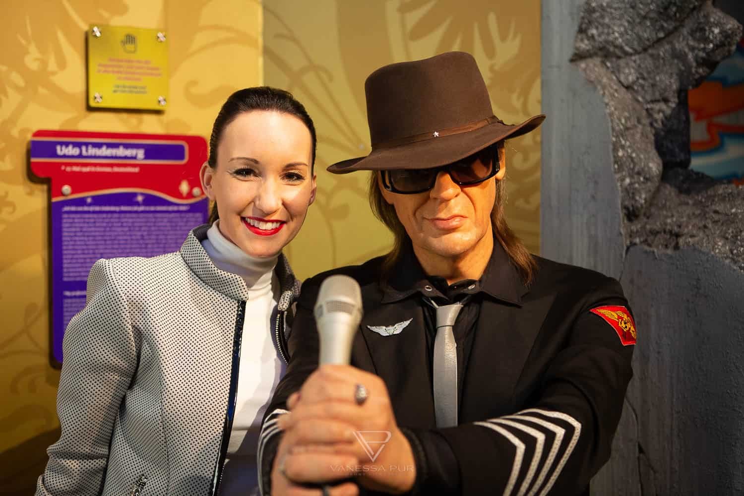 Madame Tussauds in Berlin - Stars, Promis - VIP Eingang - Öffnungszeiten, Erfahrung - Madame Tussauds in Berlin mit Stars und Promis. VIP Eingang und Öffnungszeiten des Museums am Brandenburger Tor, Sehenswürdigkeit Berlin