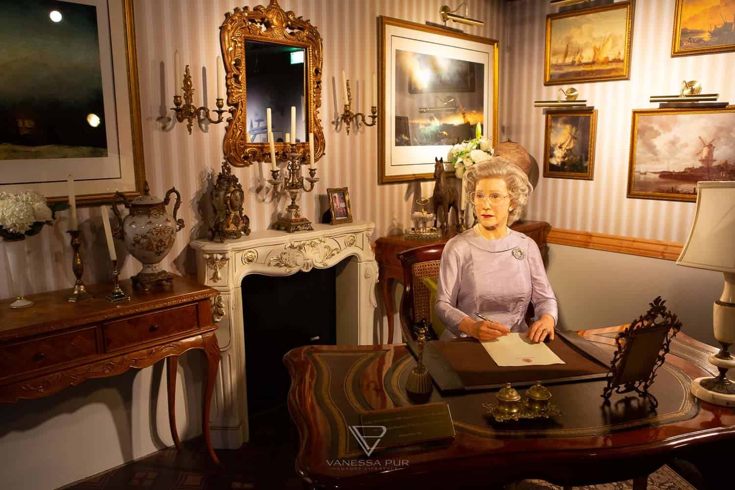 Madame Tussauds in Berlin - Stars, Promis - VIP Eingang - Öffnungszeiten, Erfahrung - Madame Tussauds in Berlin mit Stars und Promis. VIP Eingang und Öffnungszeiten des Museums am Brandenburger Tor, Sehenswürdigkeit Berlin