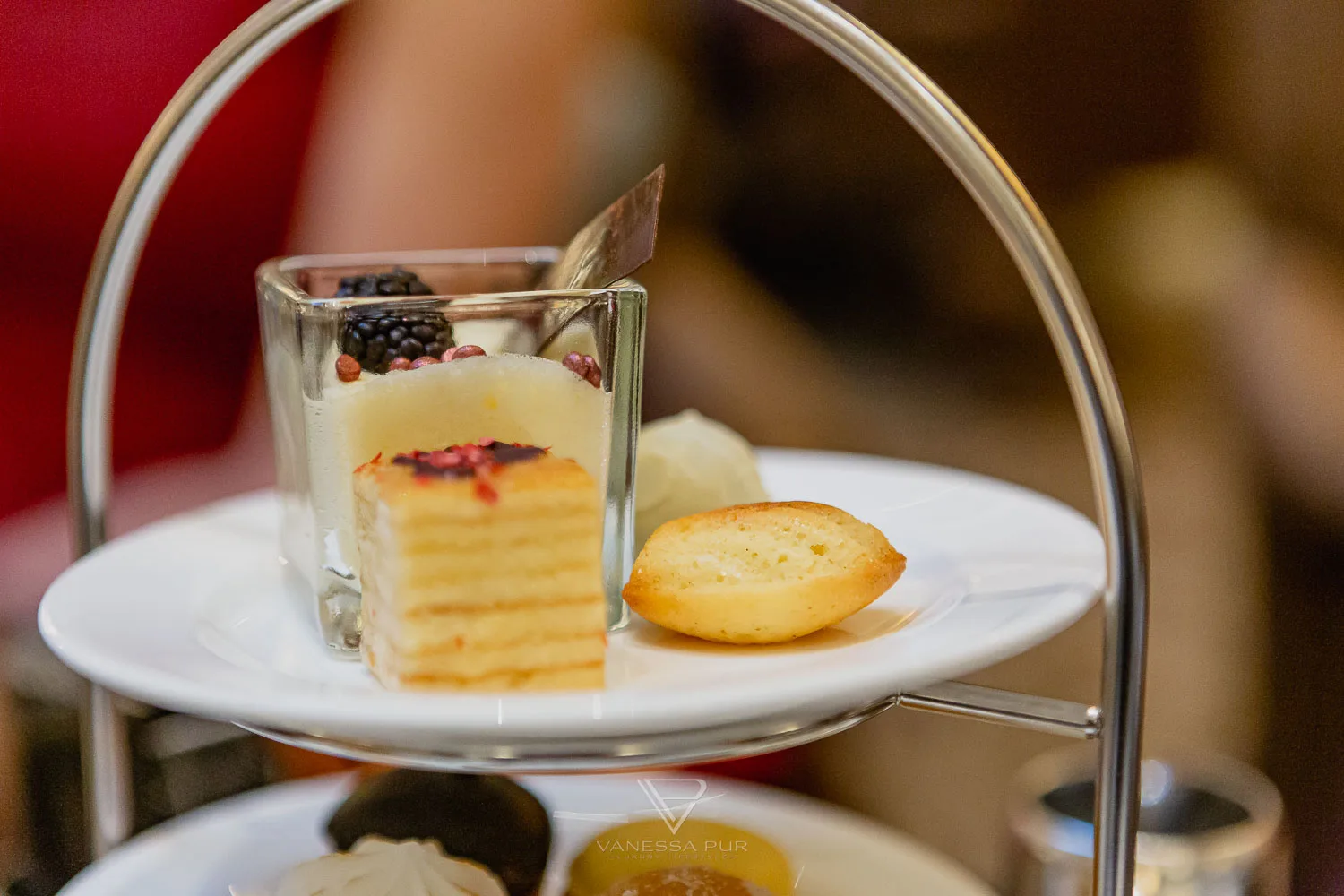 Teezeremonie mit Tanztee - ADLON Kempinski Teezeremonie Swinging Sunday Berlin - High Tea Ceremony und Zeitreise in die guten alten Zeiten