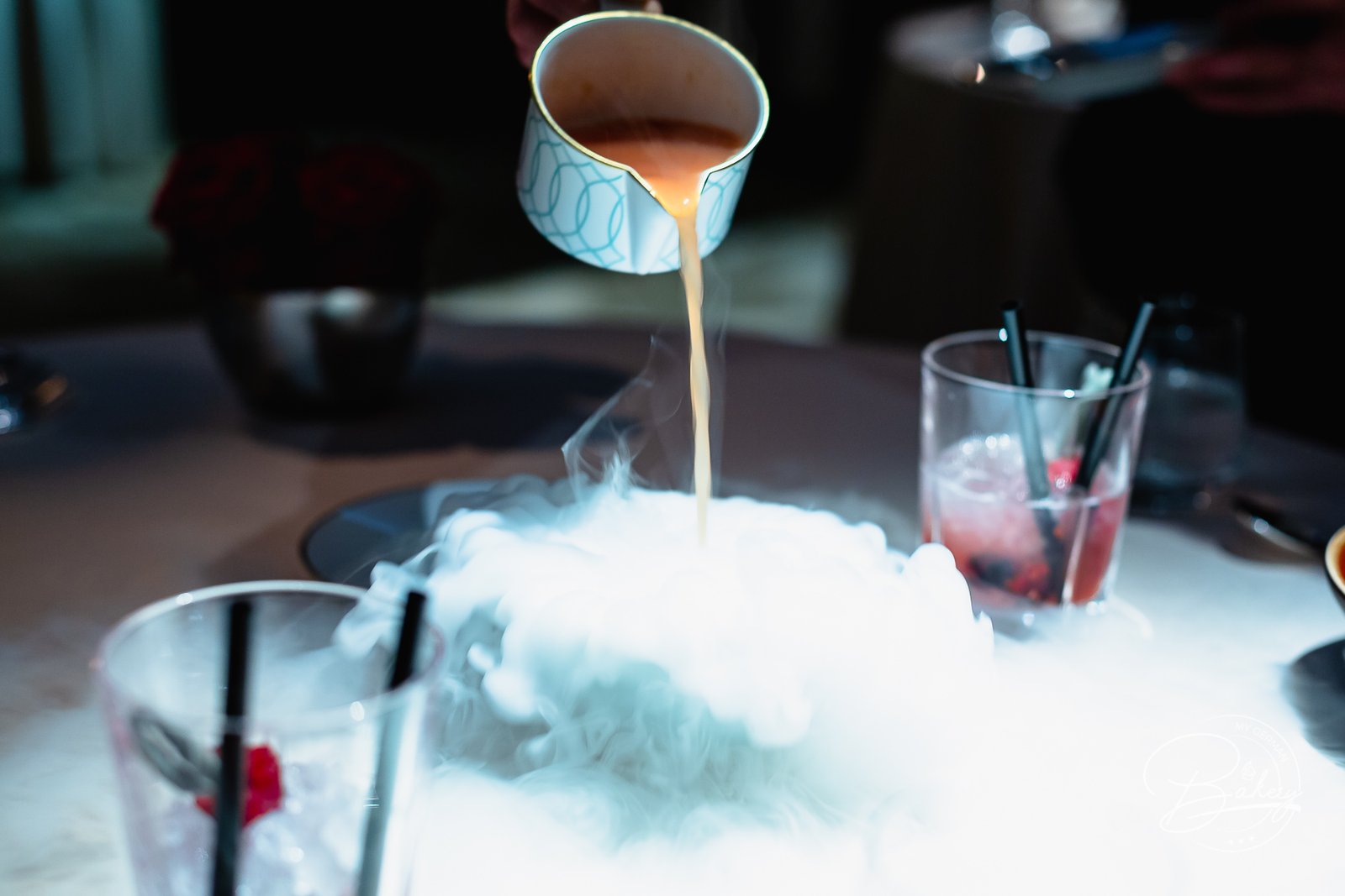 Lorenz Adlon Esszimmer - Restaurant im Adlon Hotel - Das 2-Sterne-Restaurant mit Spitzenkoch Hendrik Otto definiert Tradition und Moderne neu. Unter Leitung von Maître Boris Häbel. Fine Dining - Kempinski Adlon Hotel - Restaurant am Brandenburger Tor