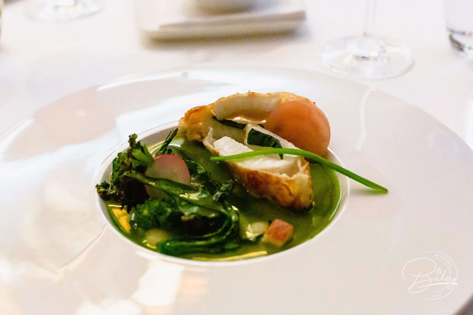 Kai3 Restaurant auf Sylt- 1-Stern Guide Michelin - vegetarische Sterne-Gastronomie - Vegetarisches Fine Dining - KAI3 - Gourmet-Sterne-Gastronomie auf Sylt - Jens RIttmeyer, Meister der Saucen bietet im Gourmet Restaurant des Budersand-Hotel Hörnum Sylt