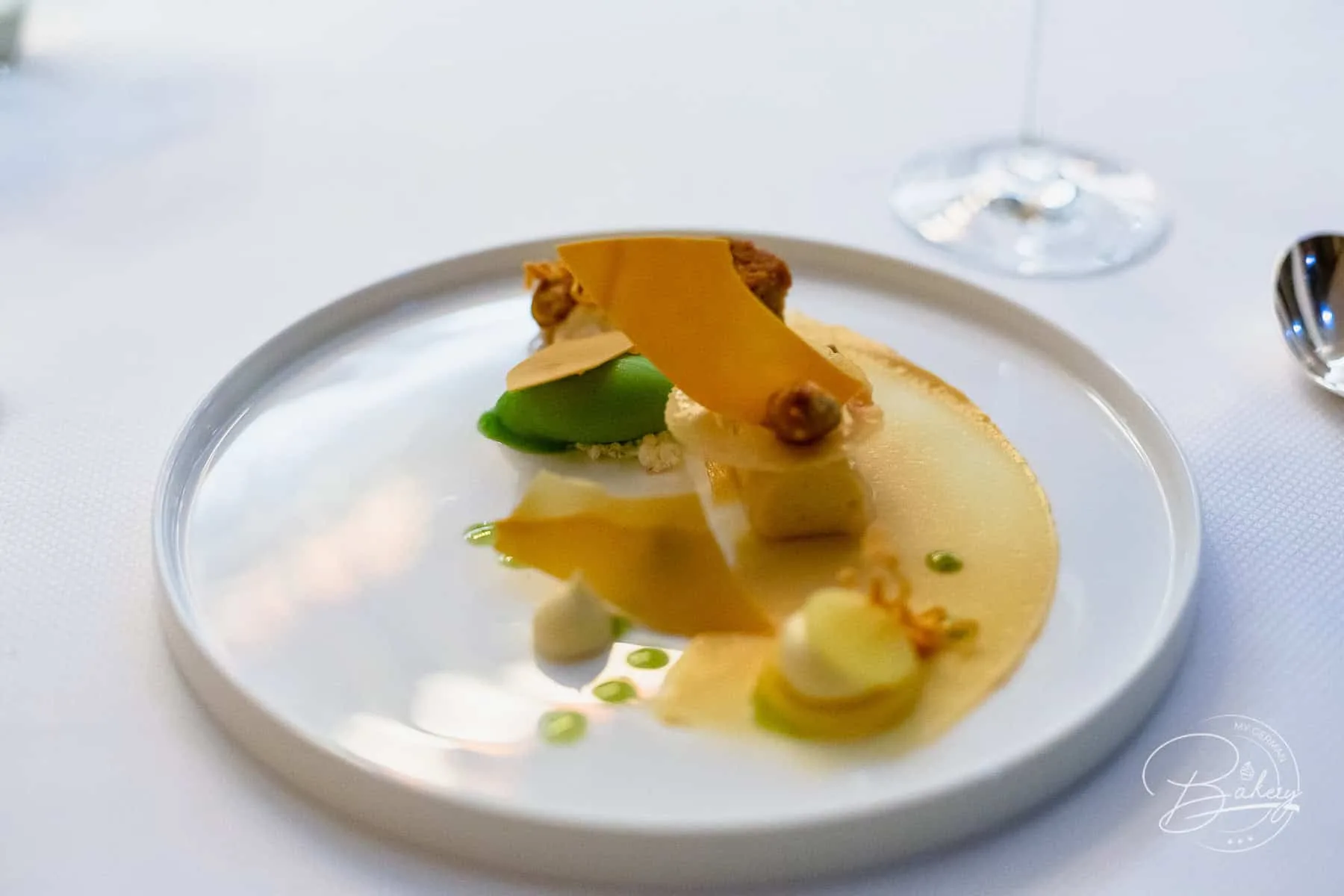 Kai3 Restaurant auf Sylt- 1-Stern Guide Michelin - vegetarische Sterne-Gastronomie - Vegetarisches Fine Dining - KAI3 - Gourmet-Sterne-Gastronomie auf Sylt - Jens RIttmeyer, Meister der Saucen bietet im Gourmet Restaurant des Budersand-Hotel Hörnum Sylt