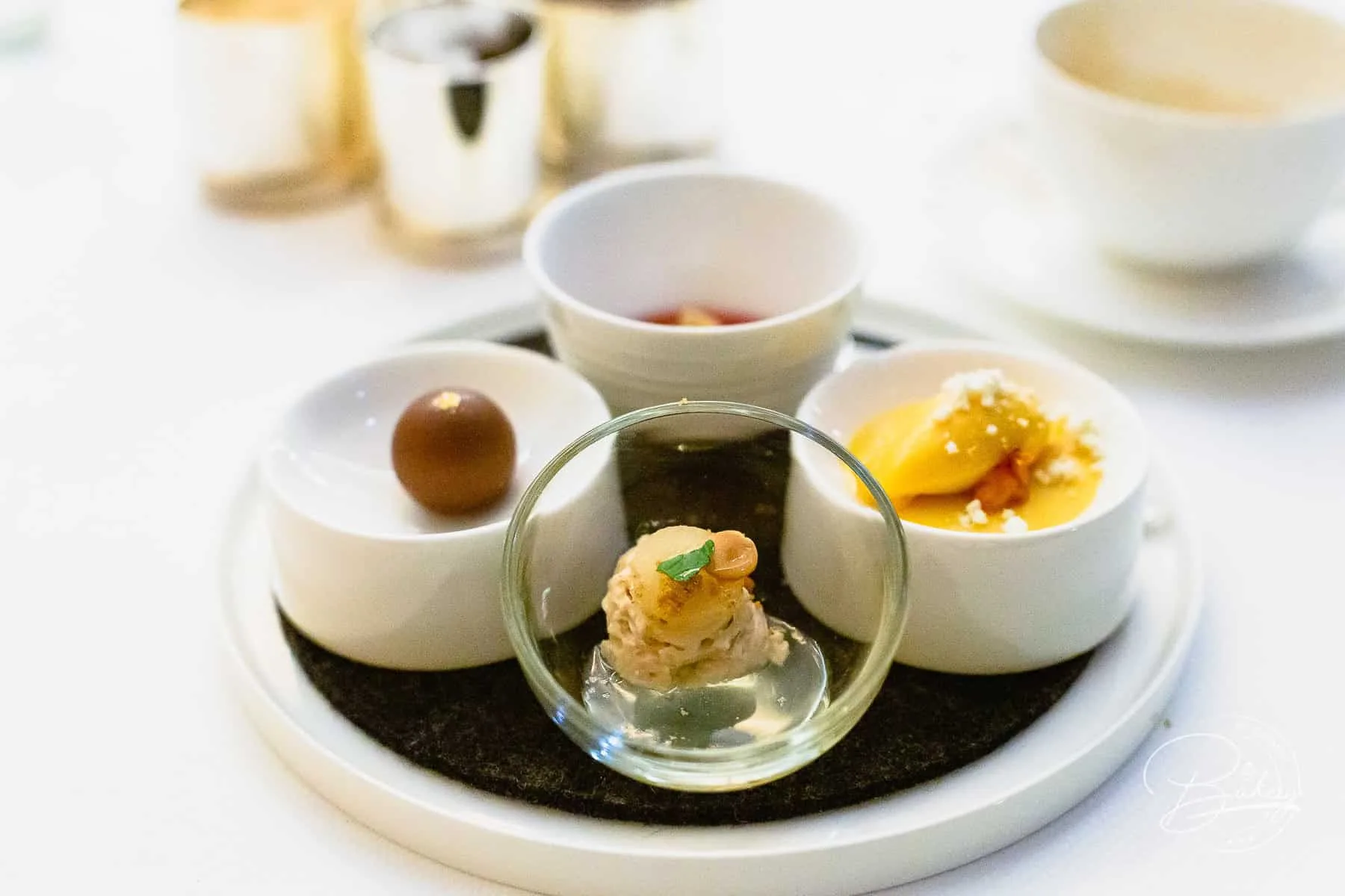 Kai3 Restaurant auf Sylt- 1-Stern Guide Michelin - vegetarische Sterne-Gastronomie - Vegetarisches Fine Dining - KAI3 - Gourmet-Sterne-Gastronomie auf Sylt - Jens RIttmeyer, Meister der Saucen bietet im Gourmet Restaurant des Budersand-Hotel Hörnum Sylt