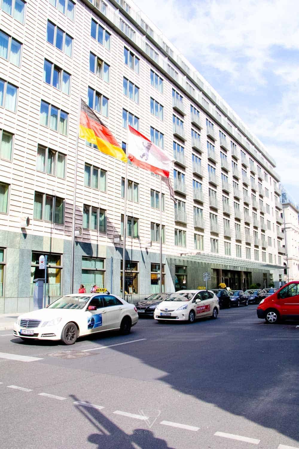 Regent Berlin Hotel - Berlin Classics - Berlin erleben - Fischers Fritz, 2 Sterne Restaurant, Visit Berlin Stadtrundgang, Borchardt, Babor, Galleries LaFayette Sushi Lunch - Blogger-Event in Berlin