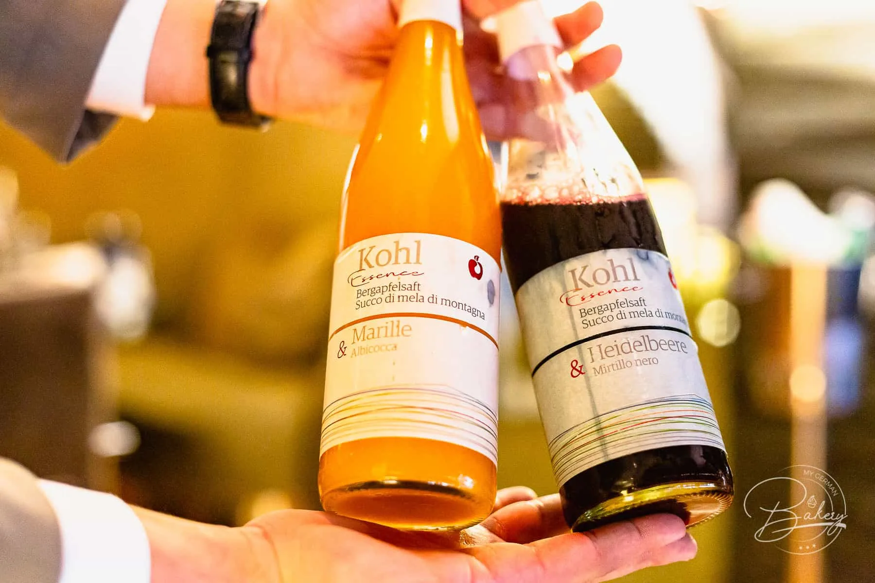 DOX Restaurant Düsseldorf - Genuss mit Aussicht auf den Medienhafen und Fernsehturm - Hyatt Regency Hotel Düsseldorf am Medienhafen - Rheinblick Gourmetküche mit Ausblick und japanischer Sushi Küche - DOX-Restaurant Düsseldorf Medienhafen - Erfahrung DOX Düsseldorf - Ausblick auf Fernsehturm und Gehry-Gebäude. Paul Hoffmann als Chef de Cuisine