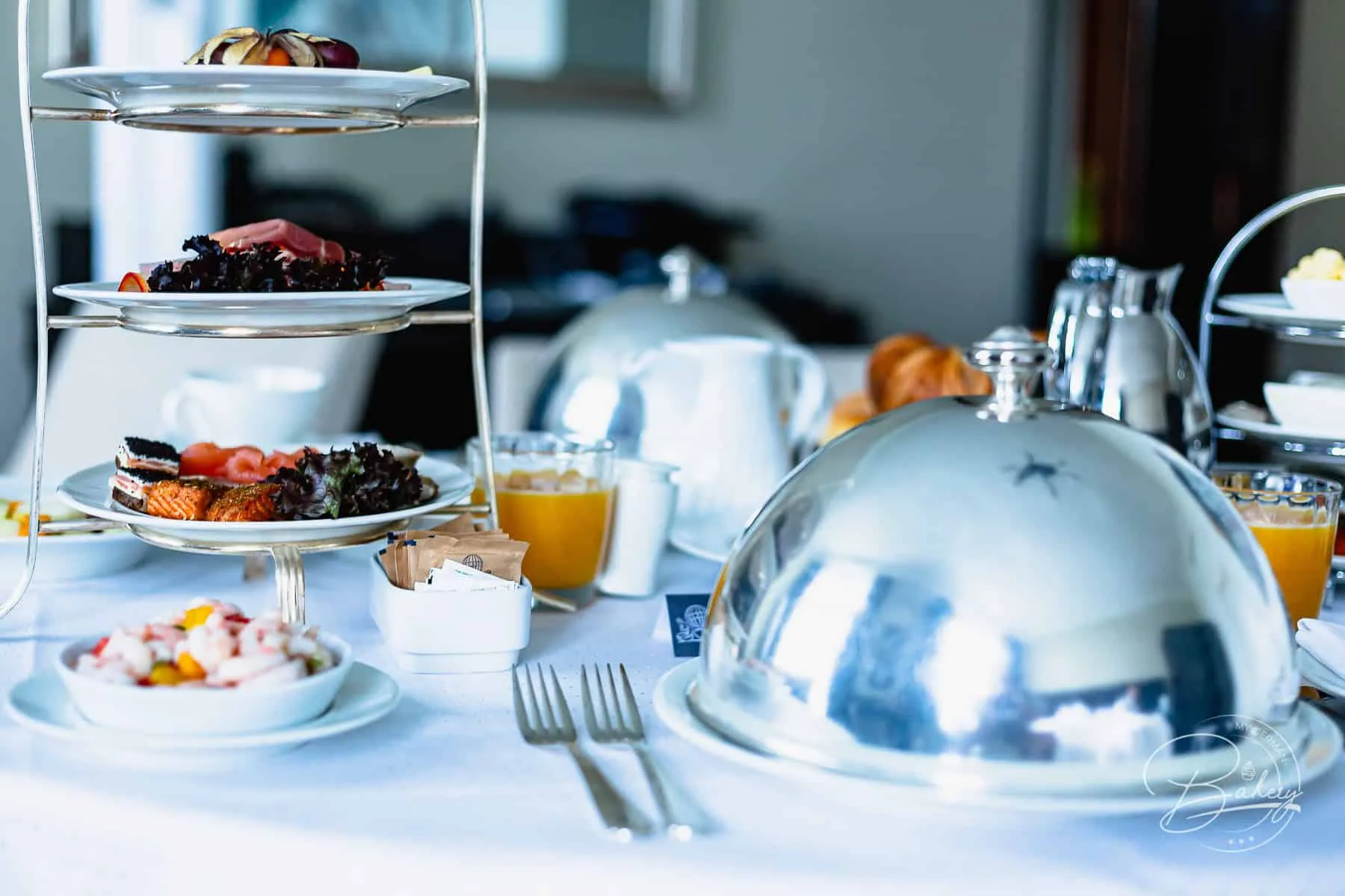 Inroom-Dining im Hotel Atlantic Kempinski Hamburg - Frühstück & Dinner - Inroom-Dining im Luxushotel Kempinski Hotel Atlantic in Hamburg. Ein Blick auf die Alster, ein schönes Frühstück, ein tolles Abendessen - Erfahrungen