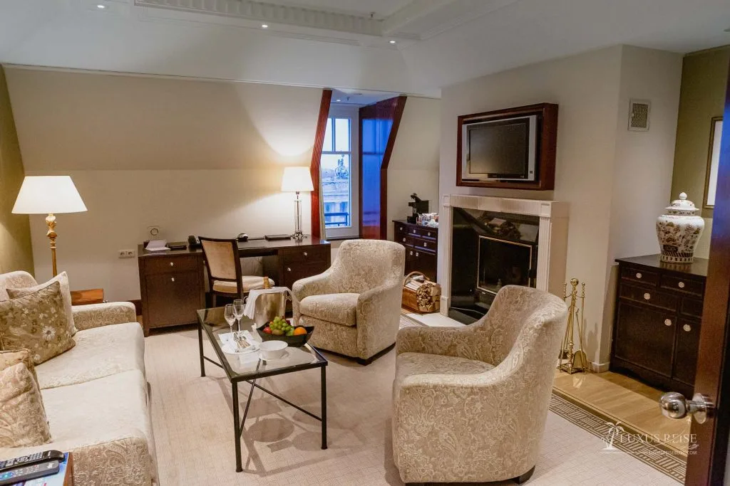 Adlon Hotel Berlin - Kempinski Hotel am Brandenburger Tor - Suiten - Ausblick und Erfahrung