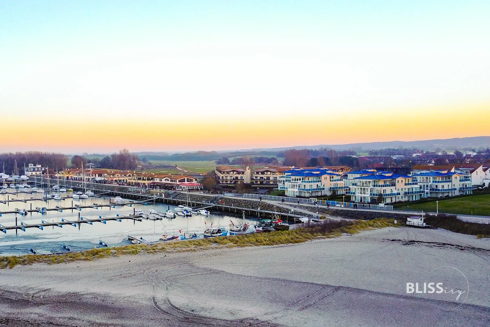 Luxusferienwohnung in Kühlungsborn - Entspannung und beste Ferienwohnung - Luxusurlaub für Familie und Paare - Ostsee Strand und Meer - Traumurlaub - Sommerurlaub - Yachthafen, Naturstrand, Wellness in Kuehlungsborn