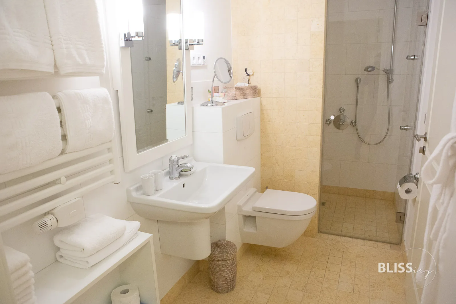 Luxusferienwohnung in Kühlungsborn - Entspannung und beste Ferienwohnung - Luxusurlaub für Familie und Paare - Ostsee Strand und Meer - Traumurlaub - Sommerurlaub - Yachthafen, Naturstrand, Wellness in Kuehlungsborn