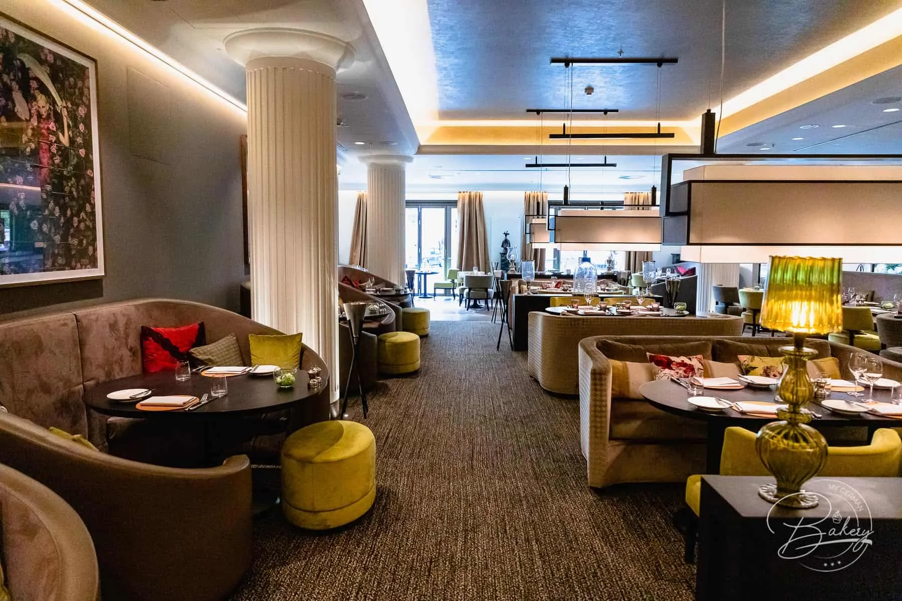 Restaurant Schoenemann Frankfurt - Alte Oper - Frankfurt Sofitel Opera Luxushotel - Opernplatz - Schoenemann Restaurant Frankfurt Opera im Sofitel Hotel - Opernplatz 16 - Erfahrungen und Eindrücke - gegenüber der Alten Oper in Frankfurt, internationale Küche mit französischem Flair. Lukas Sulik Küchenchef