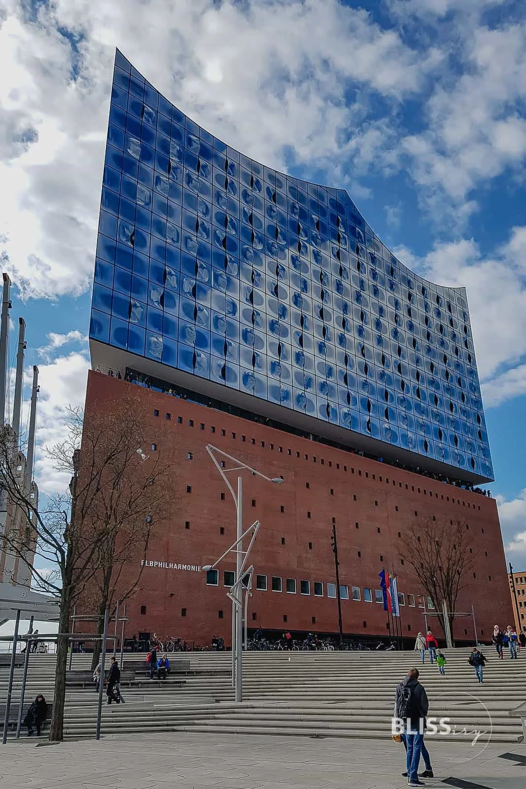 Westin Hotel Hamburg Elbphilharmonie - Luxushotel in Hamburg - Bewertung und Erfahrung - Luxusreiseblog - Aussicht Elbphilharmonie und Plaza - Suiten und Zimmer