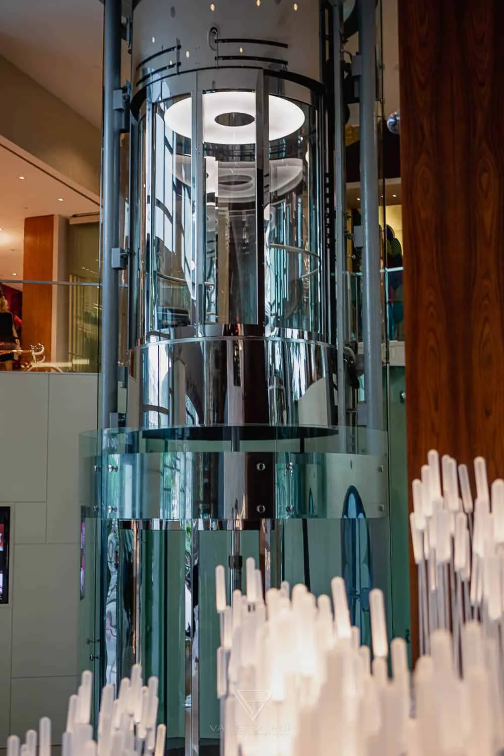 Das W Hotel Sentosa Cove in Singapur Hotel Sentosa Island. Gut erreichbar von der Innenstadt liegt das Luxushotel mit großem Pool & Spa, Bar,