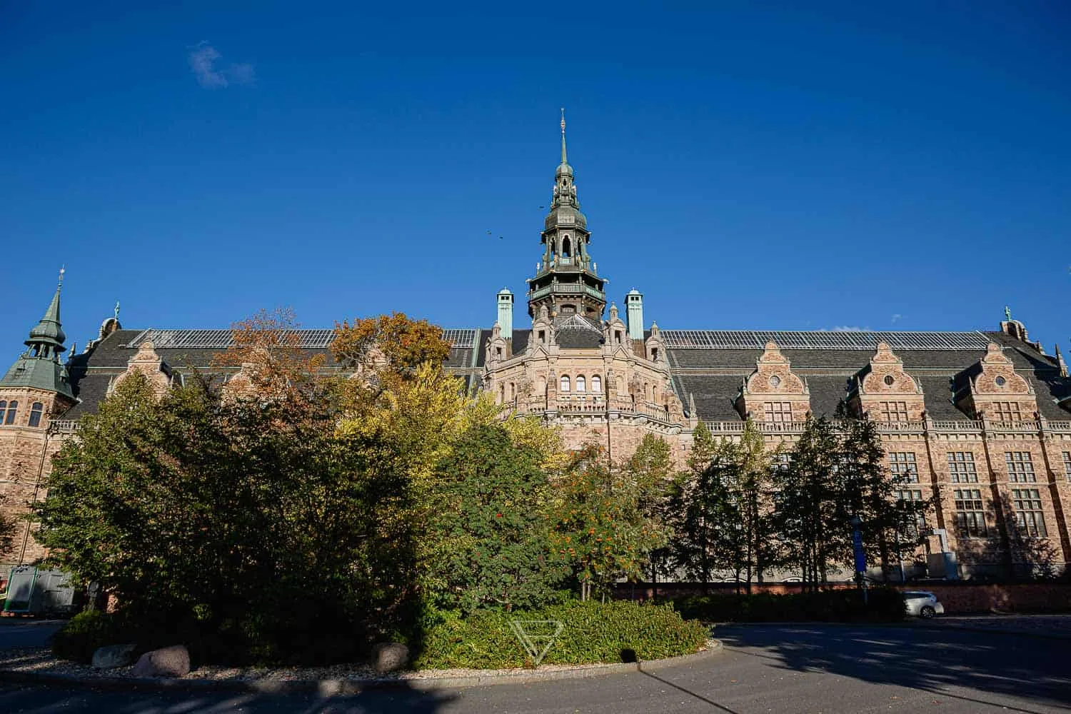 Stockholm sightseeing - 24 hours in Stockholm - Best Stockholm sightseeing 24 hours in Stockholm. Castle, Skansen Park, Vasa Museum, City Hall Stadshuset, Gamla Stan,