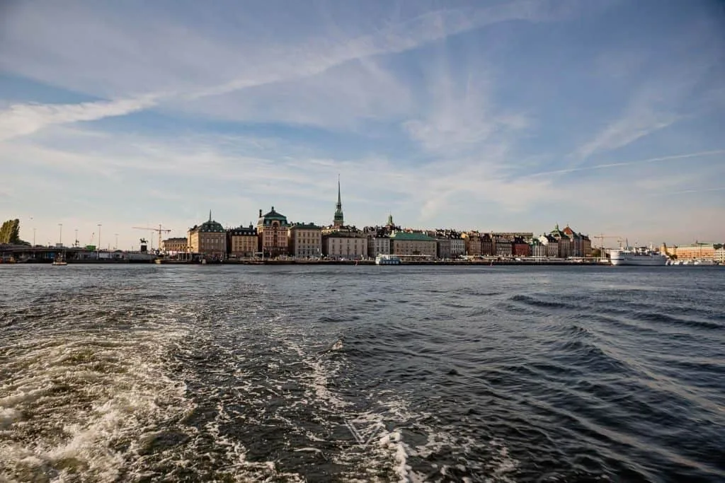 Stockholm Sehenswürdigkeiten - 24 Stunden in Stockholm - Beste Stockholm Sehenswürdigkeiten 24 Stunden in Stockholm. Schloss, Skansen Park, Vasa Museum, Rathaus Stadshuset, Gamla Stan,