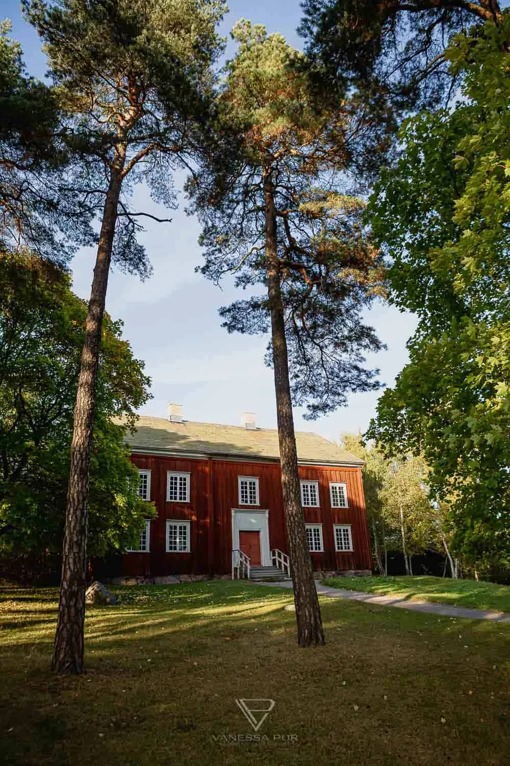 Stockholm sightseeing - 24 hours in Stockholm - Best Stockholm sightseeing 24 hours in Stockholm. Castle, Skansen Park, Vasa Museum, City Hall Stadshuset, Gamla Stan,