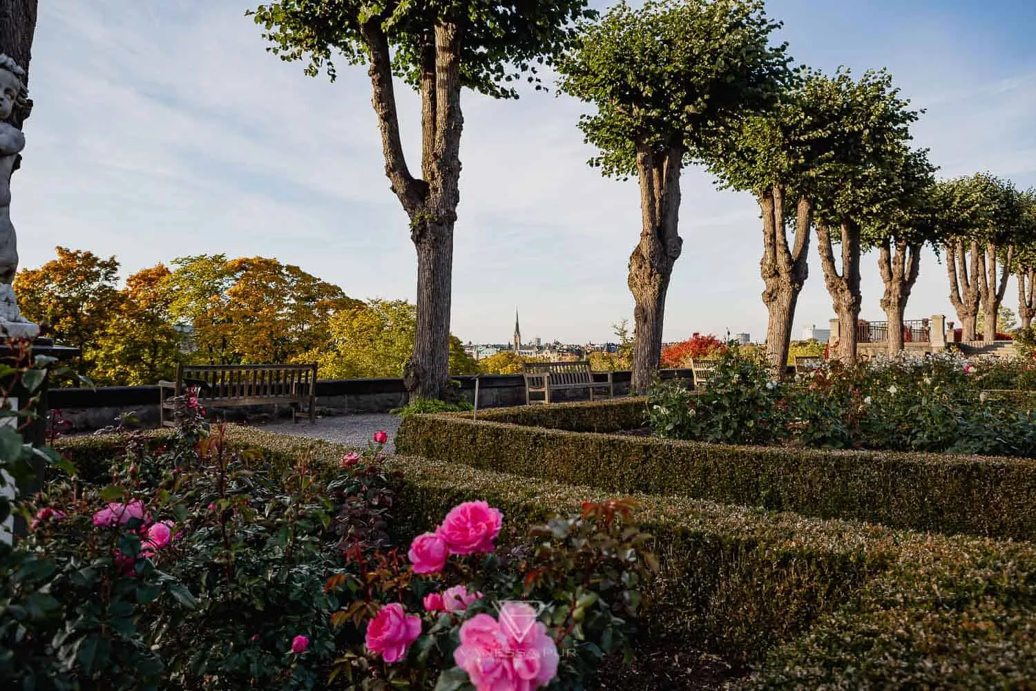 Stockholm sightseeing - 24 hours in Stockholm - Best Stockholm sightseeing 24 hours in Stockholm. Castle, Skansen Park, Vasa Museum, City Hall Stadshuset, Gamla Stan,