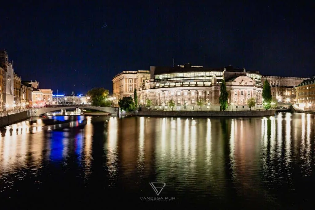 Top 10 Sehenswürdigkeiten Stockholm bei Nacht - Schwedens Hauptstadt Stockholm bei Nacht mit Nachtaufnahmen bietet Stockholm besondere Fotomotive. Top 10 Sehenswürdigkeiten Stockholm