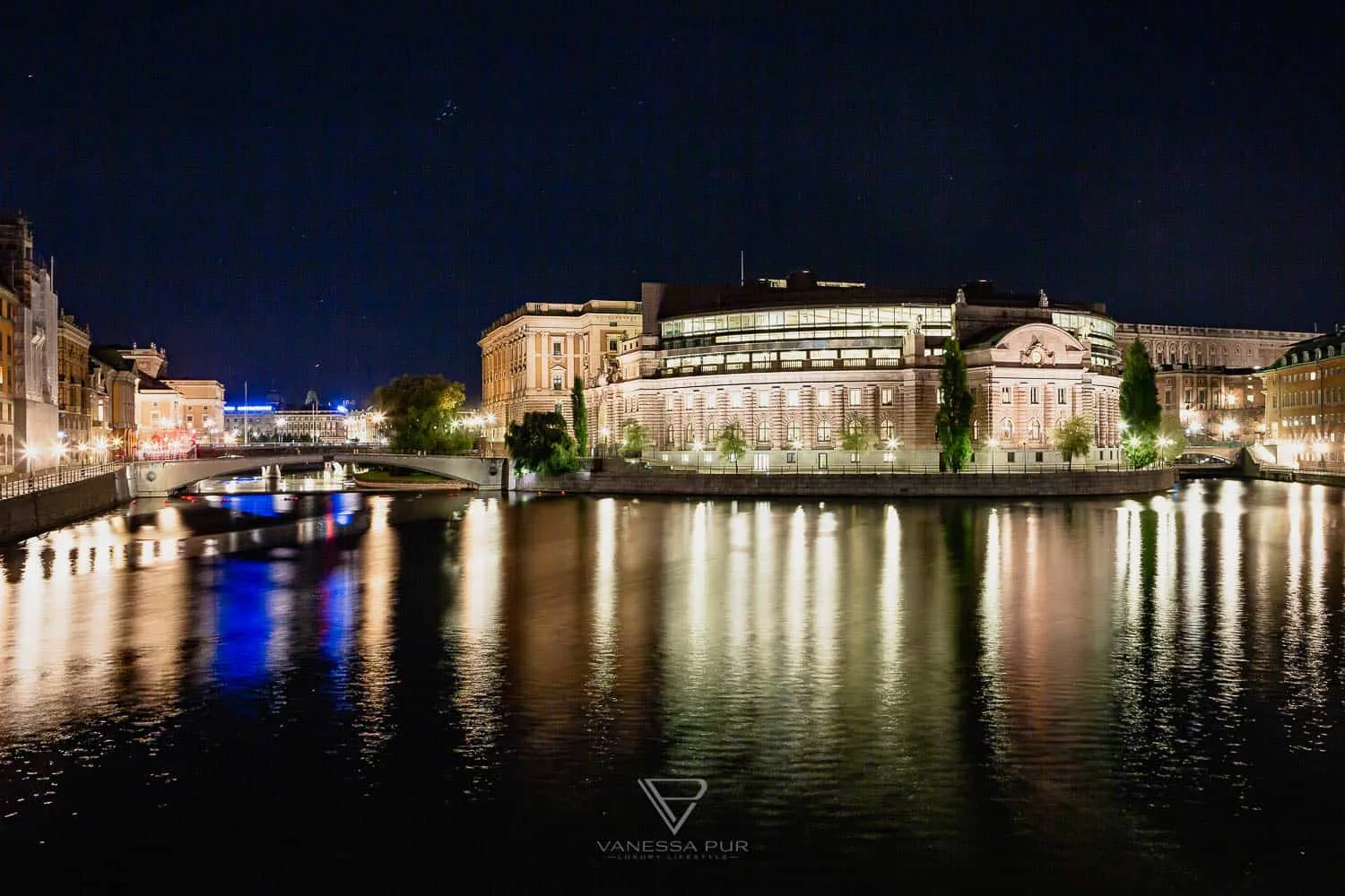 Top 10 Sehenswürdigkeiten Stockholm bei Nacht - Schwedens Hauptstadt Stockholm bei Nacht mit Nachtaufnahmen bietet Stockholm besondere Fotomotive. Top 10 Sehenswürdigkeiten Stockholm