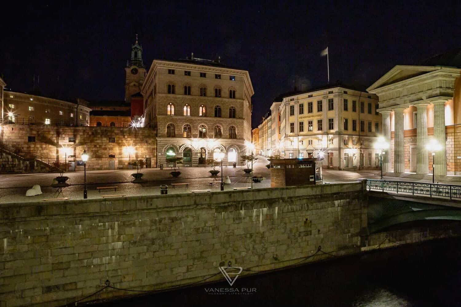 Top 10 Sehenswürdigkeiten Stockholm bei Nacht - Schwedens Hauptstadt Stockholm bei Nacht mit Nachtaufnahmen bietet Stockholm besondere Fotomotive. Top 10 Sehenswürdigkeiten Stockholm