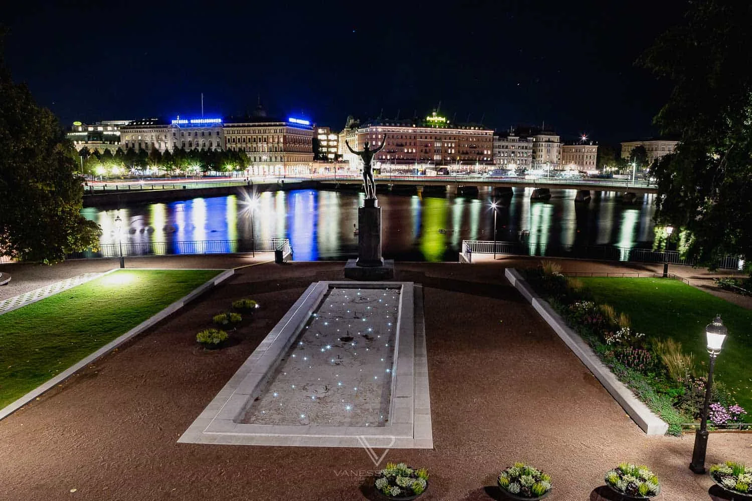 Top 10 Sehenswürdigkeiten Stockholm bei Nacht - Schwedens Hauptstadt Stockholm bei Nacht mit Nachtaufnahmen bietet Stockholm besondere Fotomotive. Top 10 Sehenswürdigkeiten Stockholm