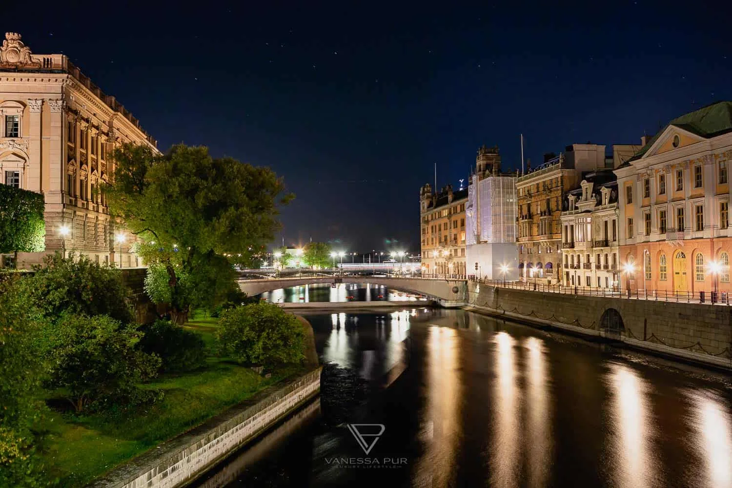 Top 10 Sehenswürdigkeiten Stockholm bei Nacht - Schwedens Hauptstadt Stockholm bei Nacht mit Nachtaufnahmen bietet Stockholm besondere Fotomotive. Top 10 Sehenswürdigkeiten Stockholm