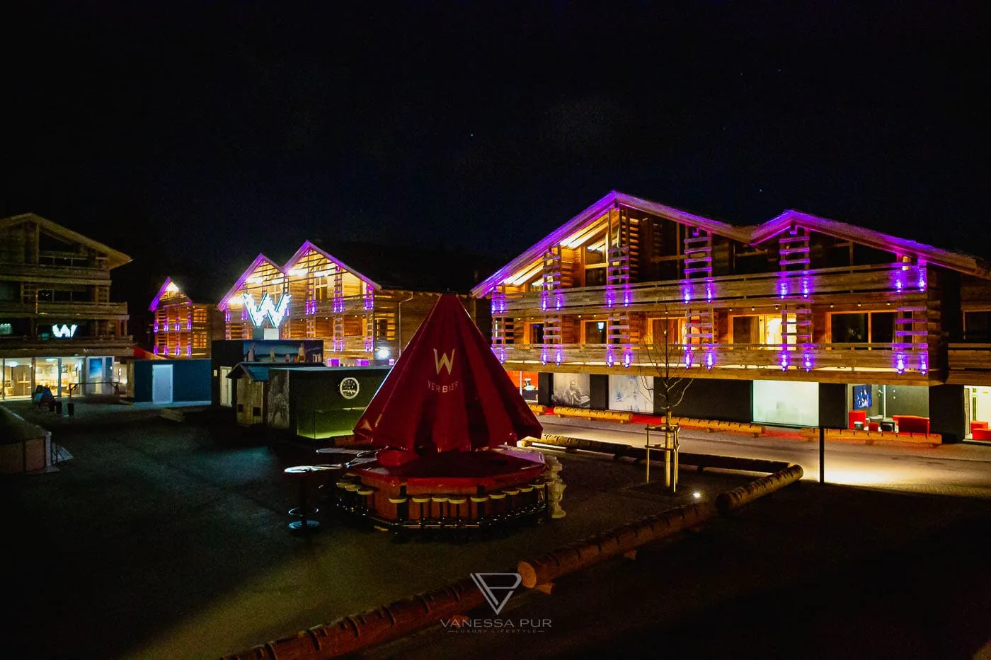 W Verbier Hotel Schweiz - Luxus-Ski-Hotel in den Schweizer Berge - Winter in Verbier - Luxushotel